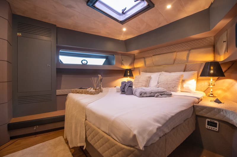 Motoryacht - photo 23