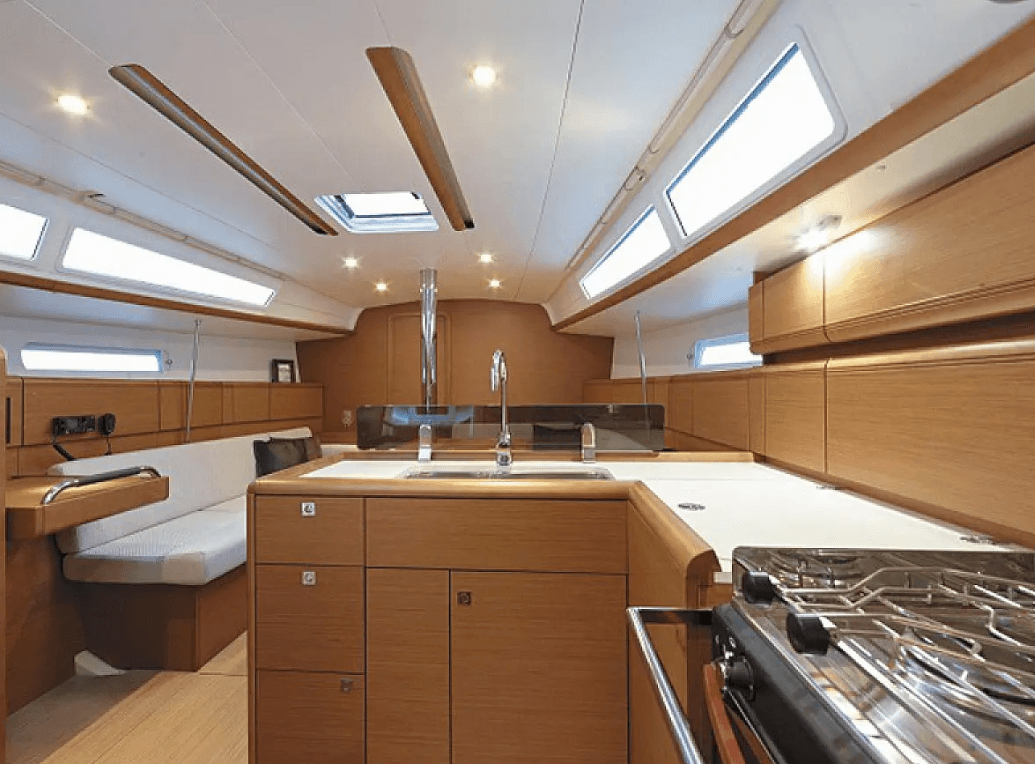 Sun Odyssey 380 - photo 5