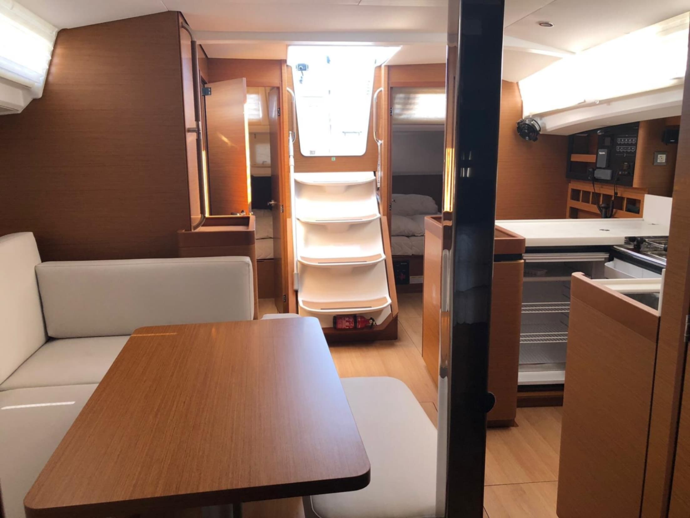 Sun Odyssey 440 - photo 8