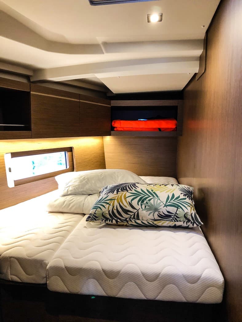 Oceanis 46.1 - photo 10