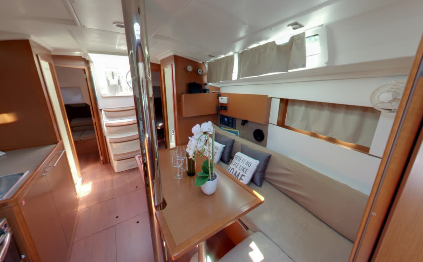 Oceanis 38.1 - photo 9