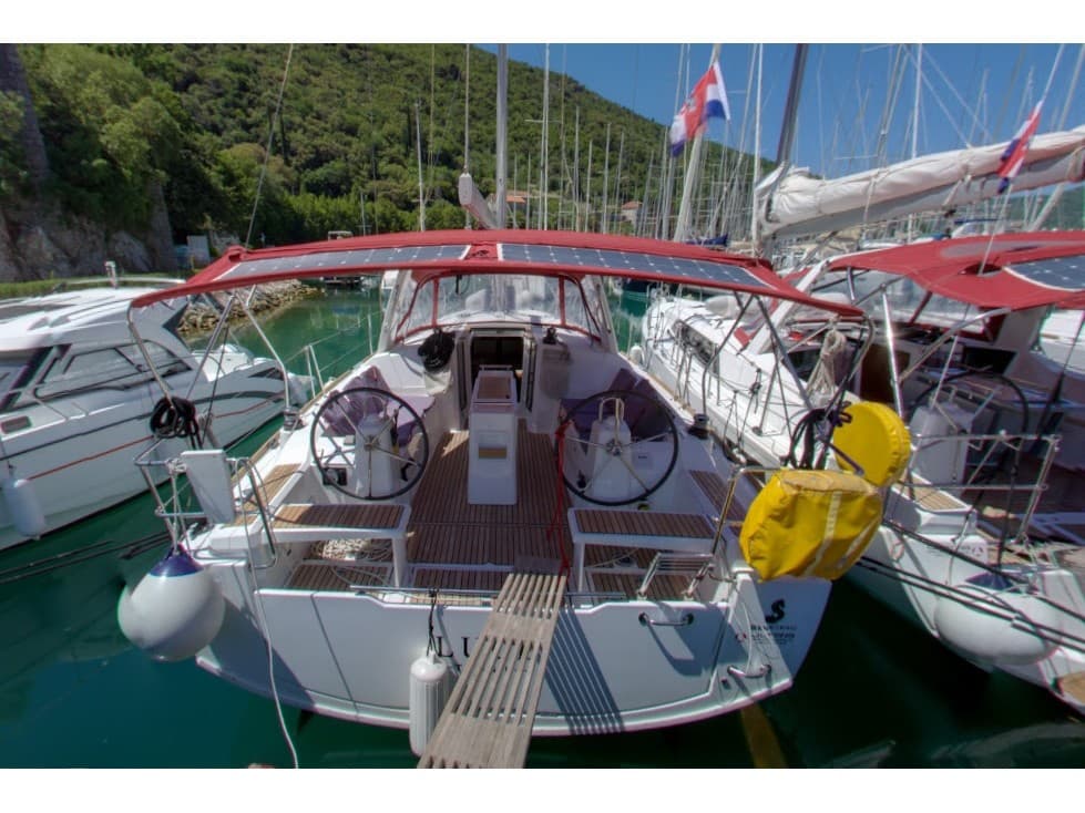 Oceanis 38.1 - photo