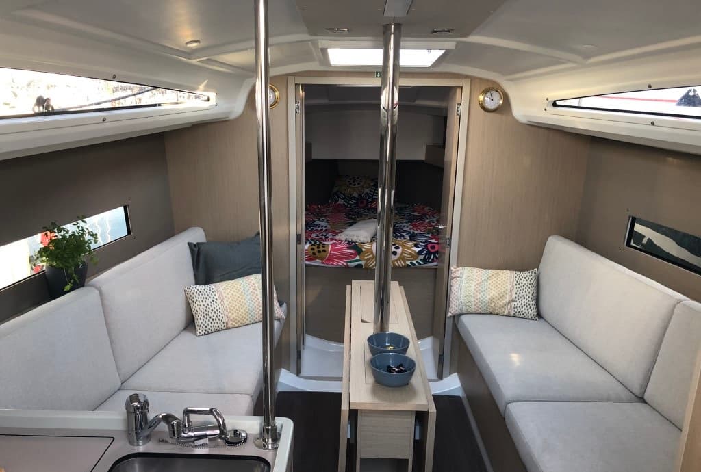 Oceanis 30.1 - photo 7