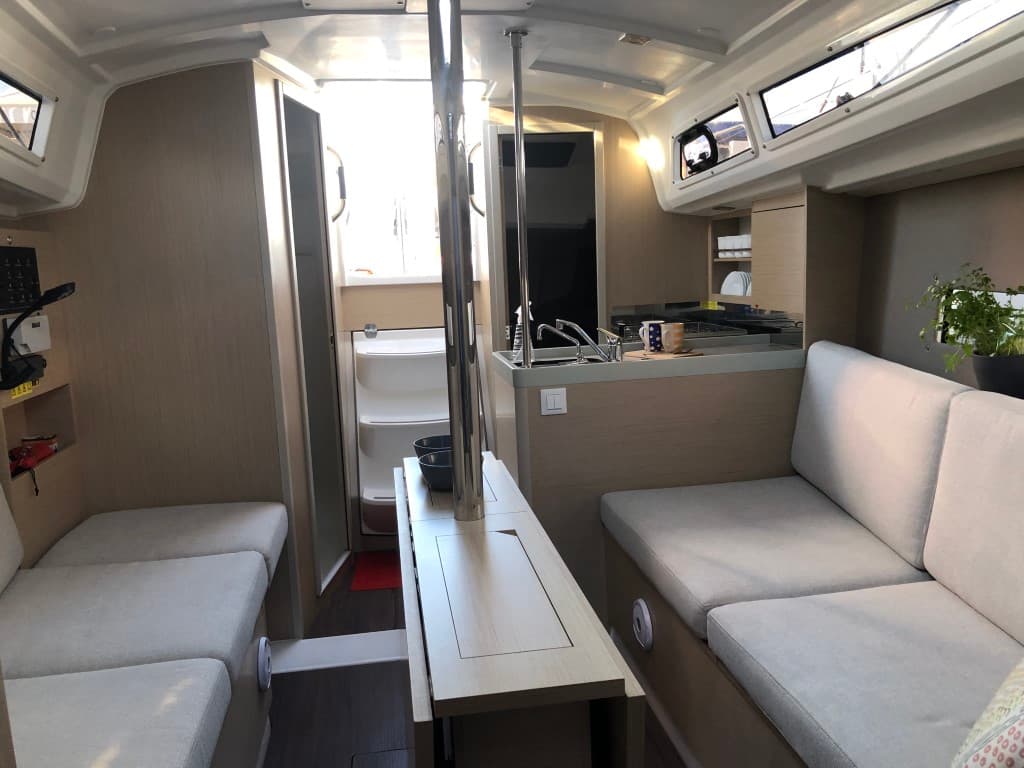 Oceanis 30.1 - photo 5