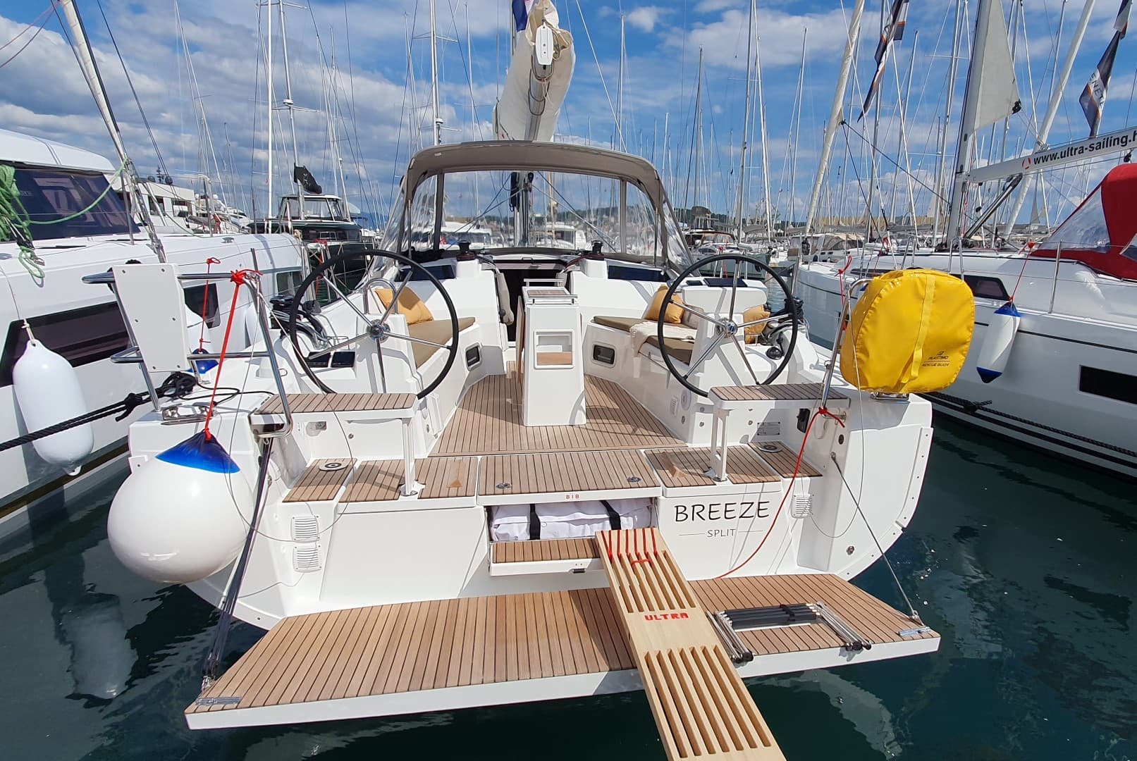 Oceanis 37.1 - photo 7