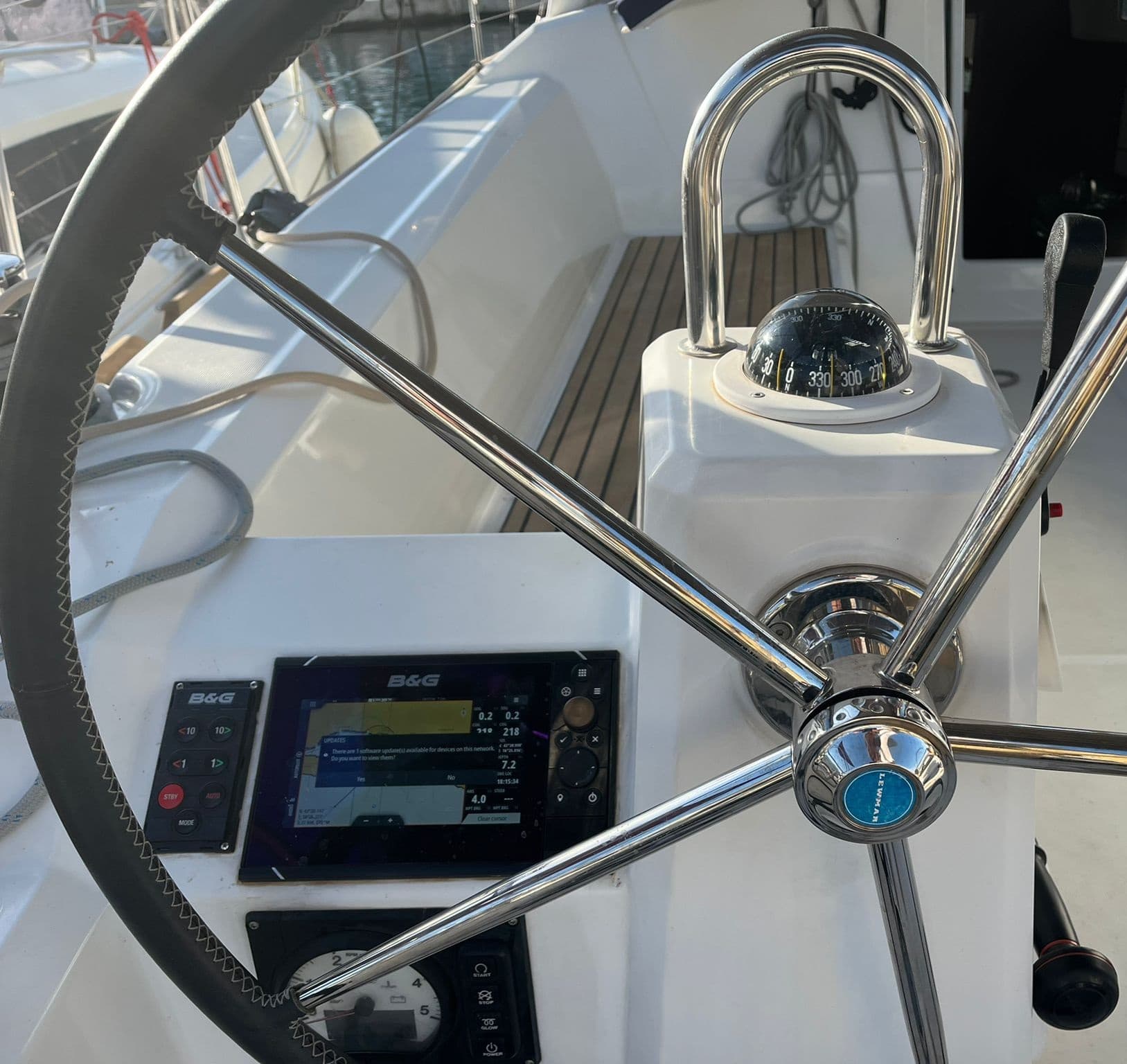 Oceanis 38.1 - photo 4