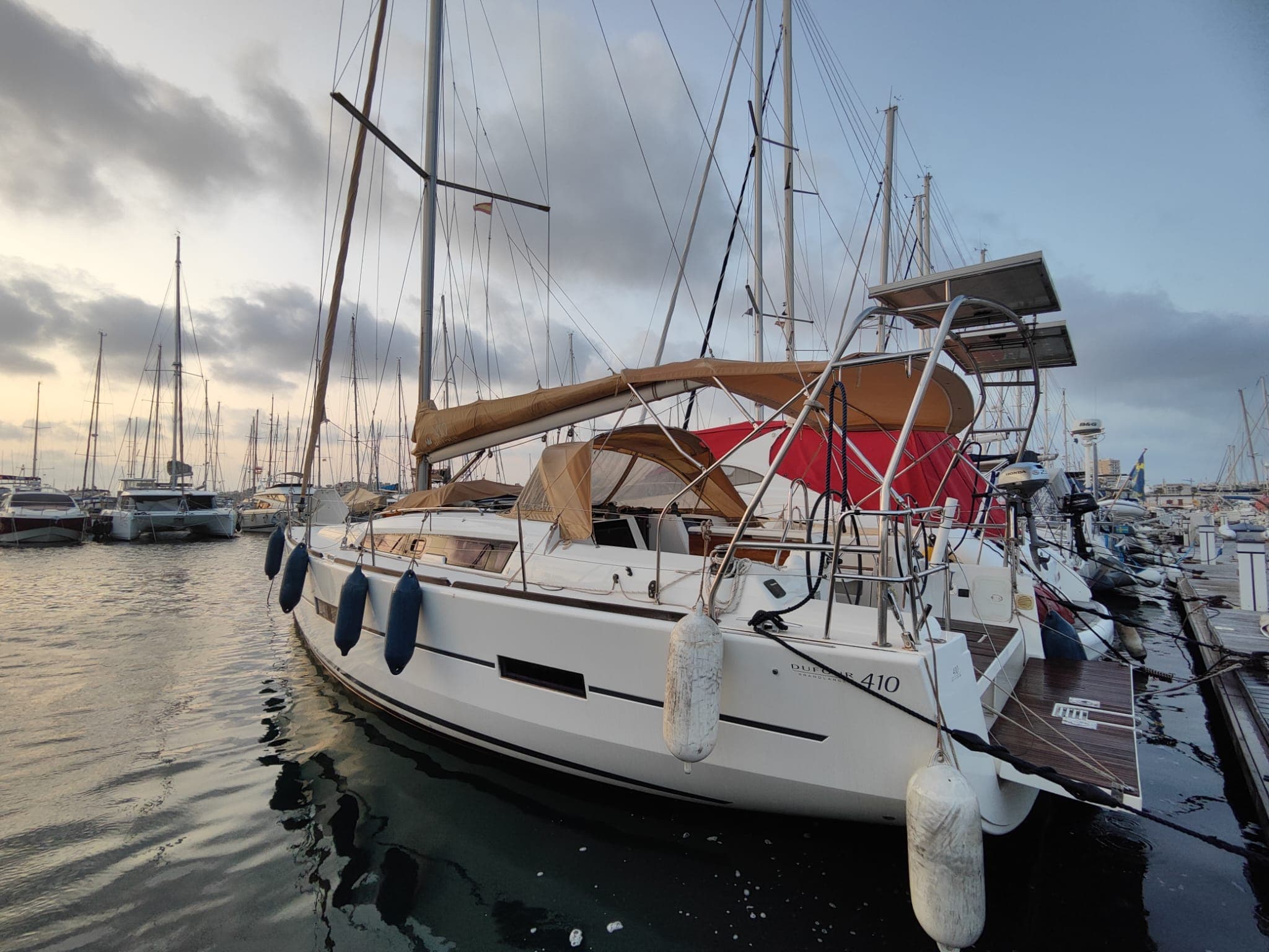 Dufour 410 Grand Large - photo 15