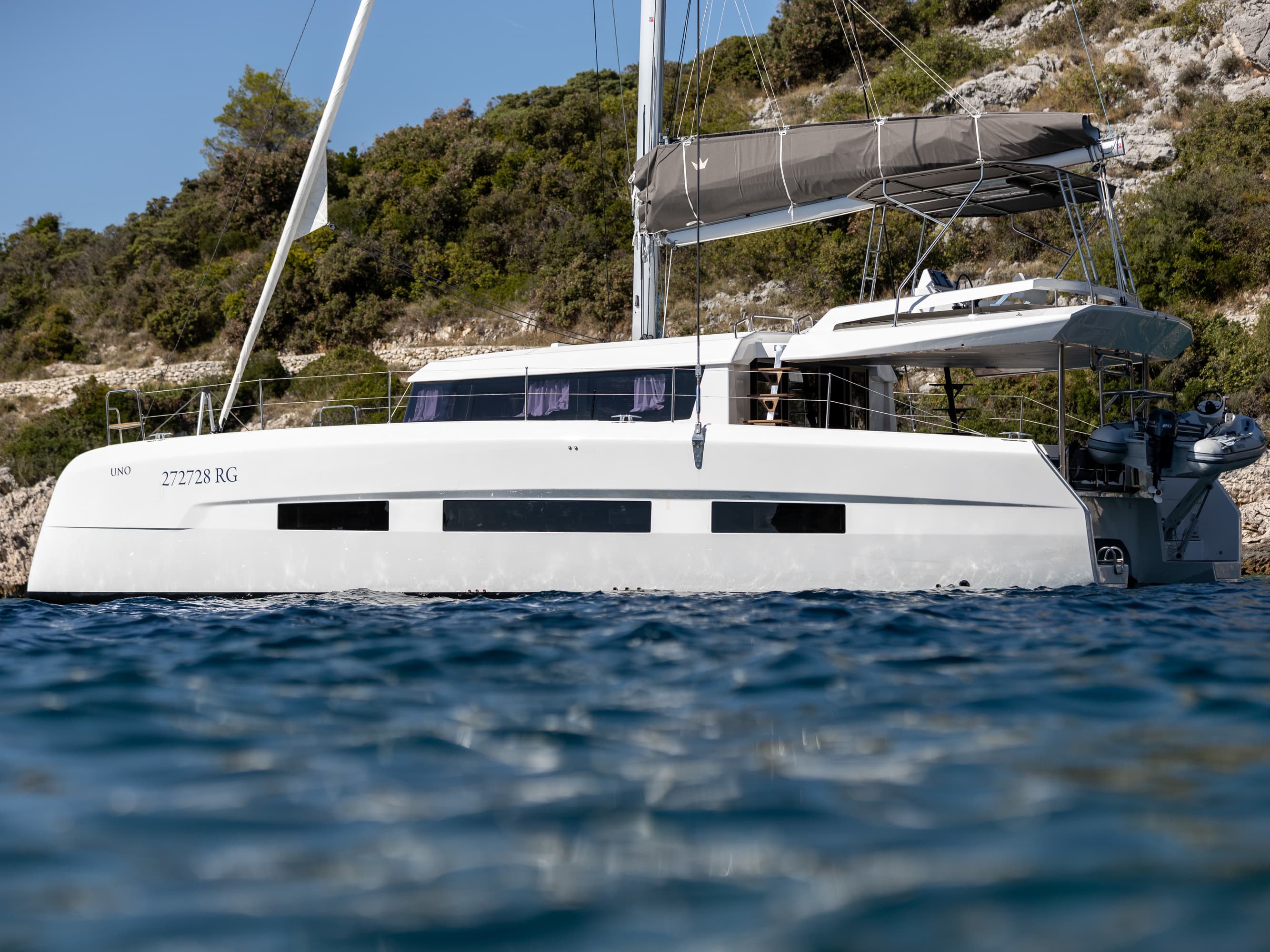 Dufour Catamaran 48 - photo