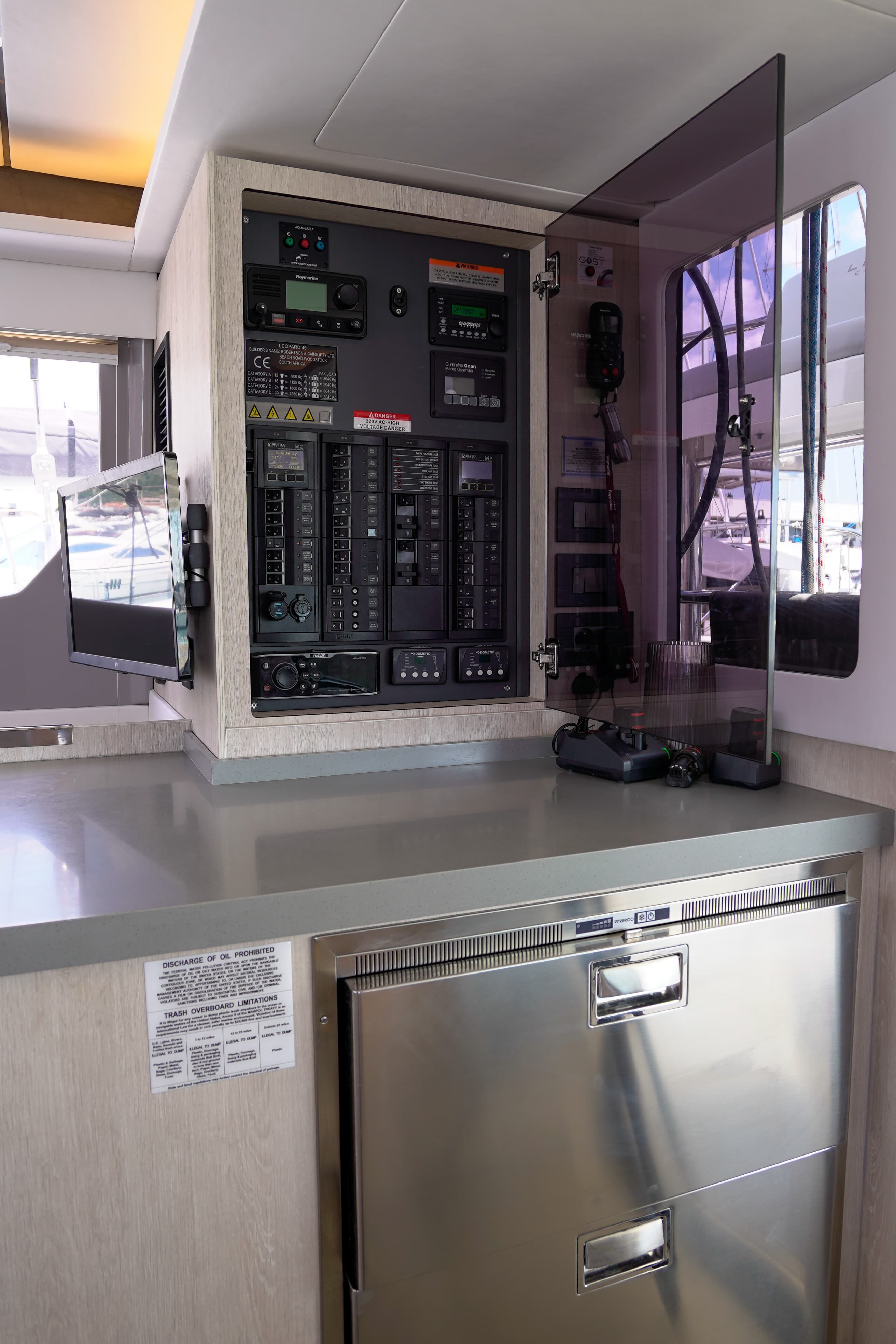 Leopard 45 - photo 38