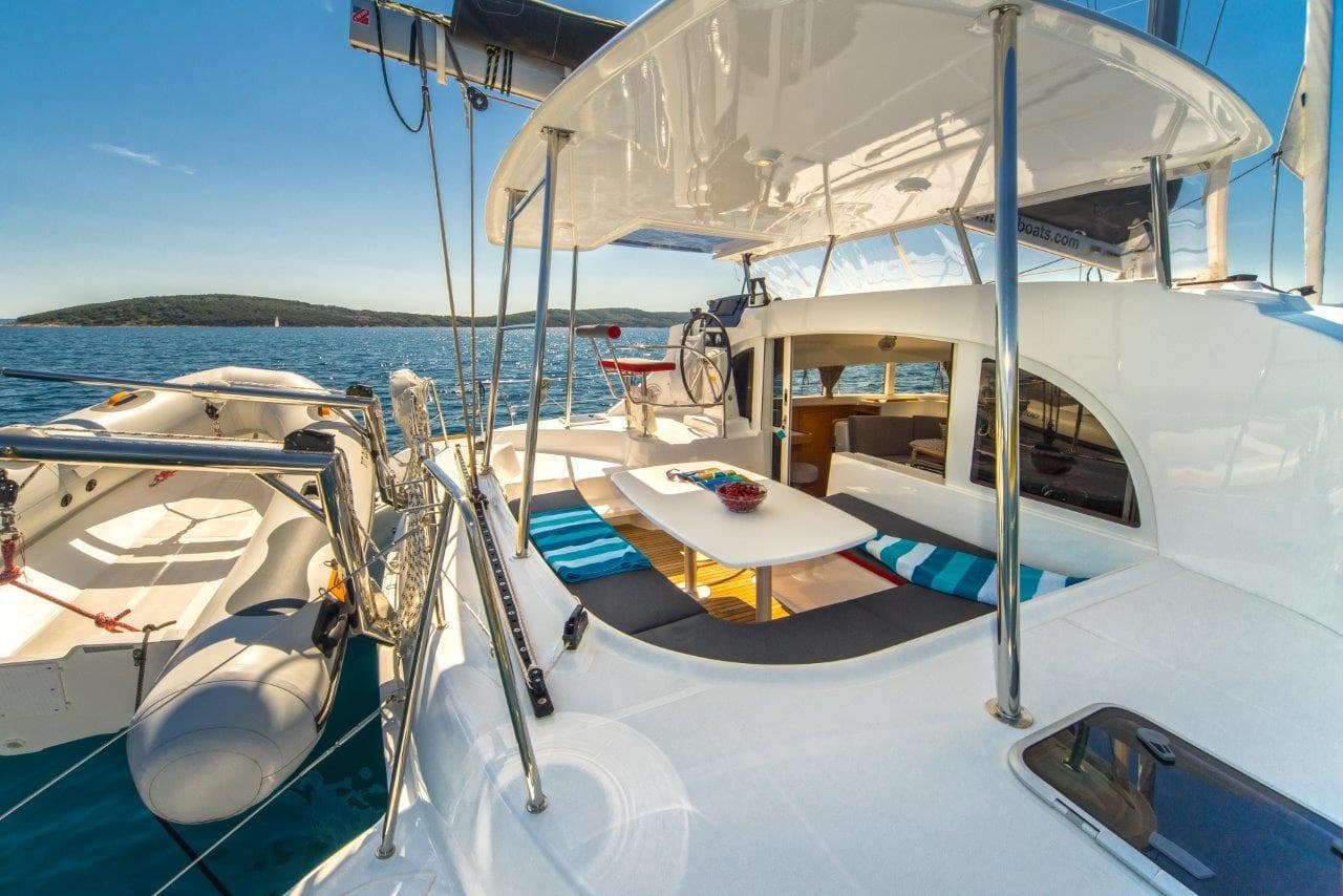 Lagoon 380 - photo 4