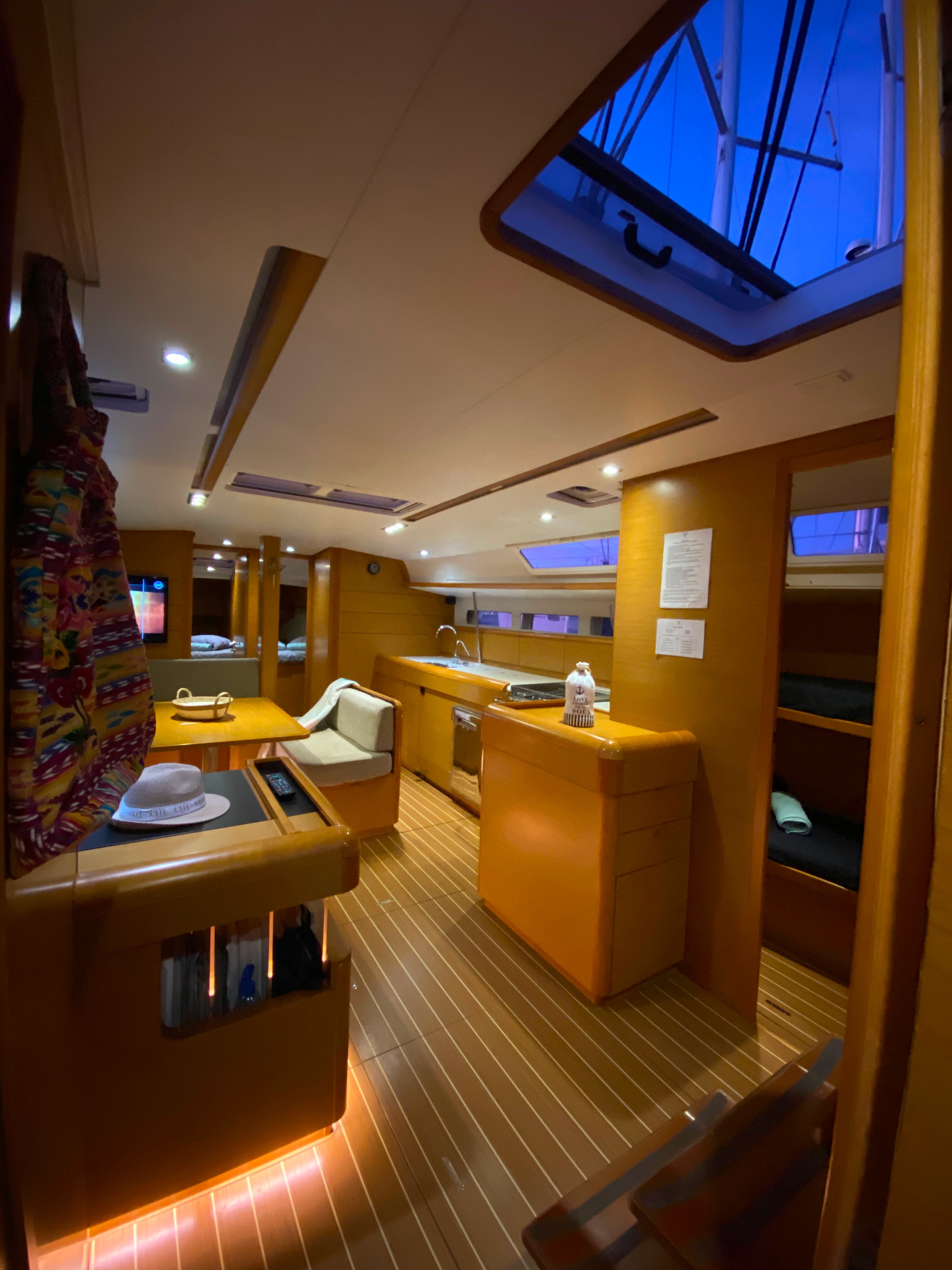 Sun Odyssey 509 - photo 6