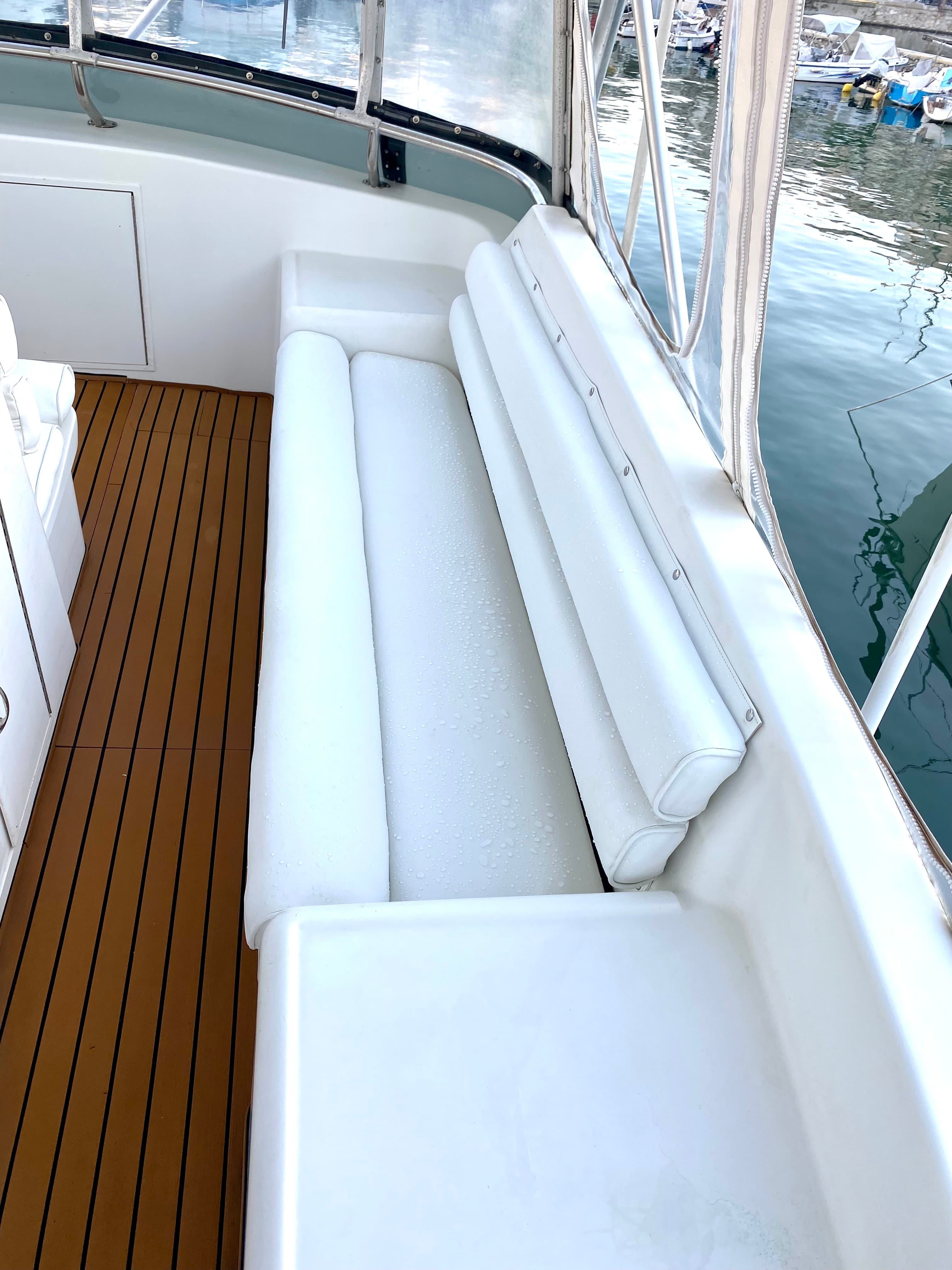 Hatteras 50 Convertible - photo 13