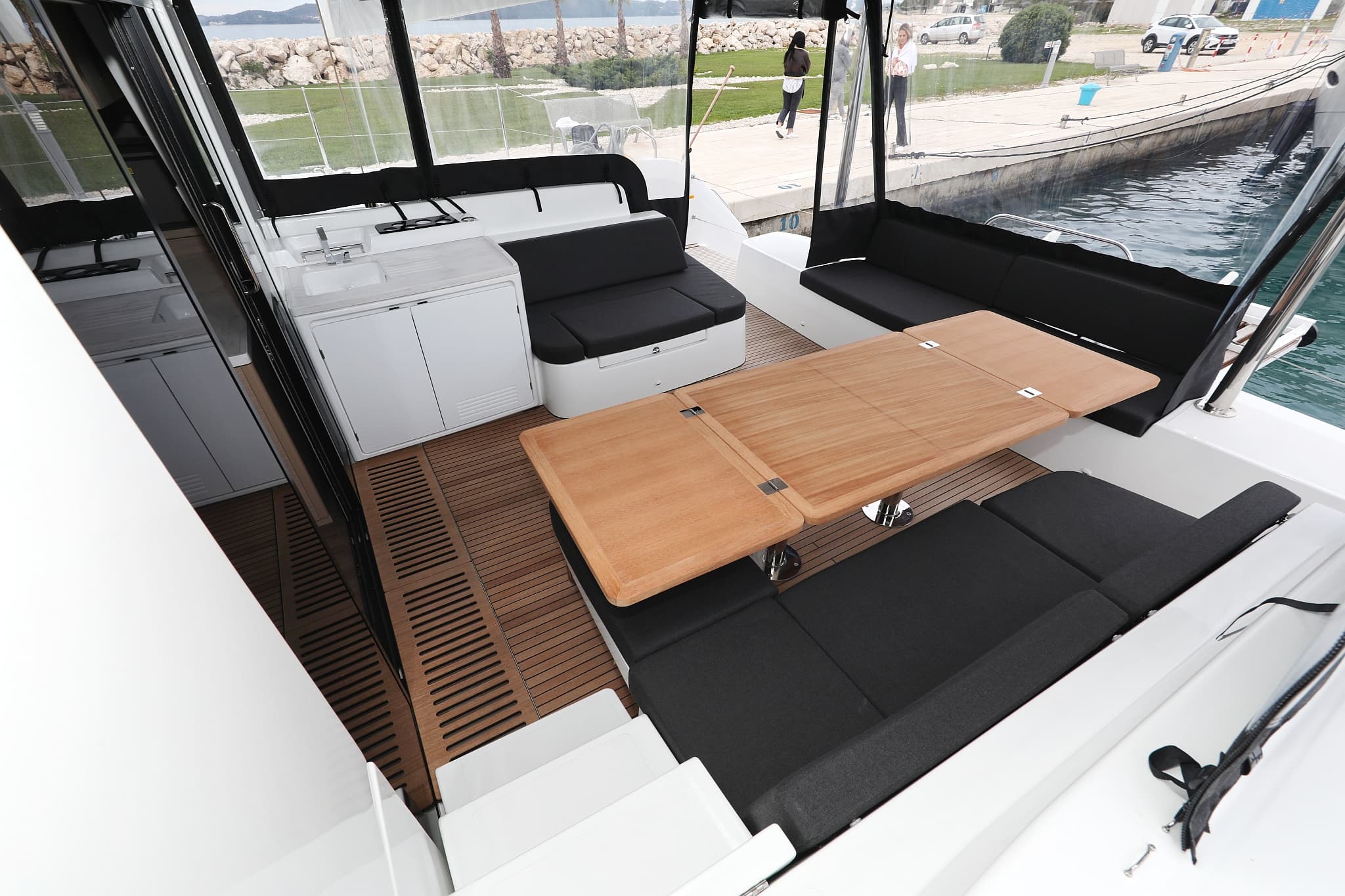 Lagoon 51 - photo 58