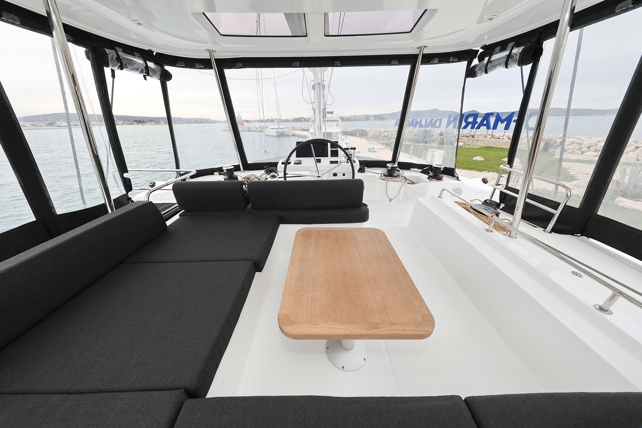 Lagoon 51 - photo 42