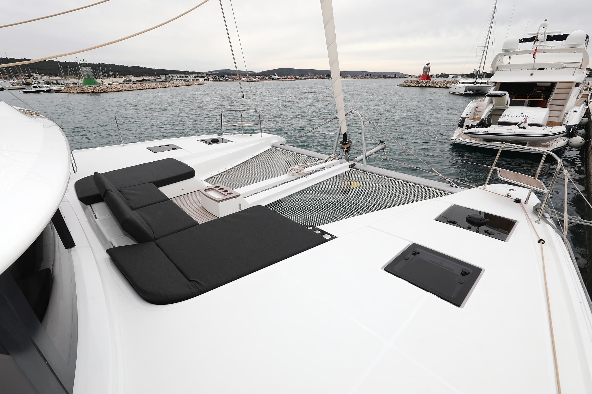 Lagoon 51 - photo 18