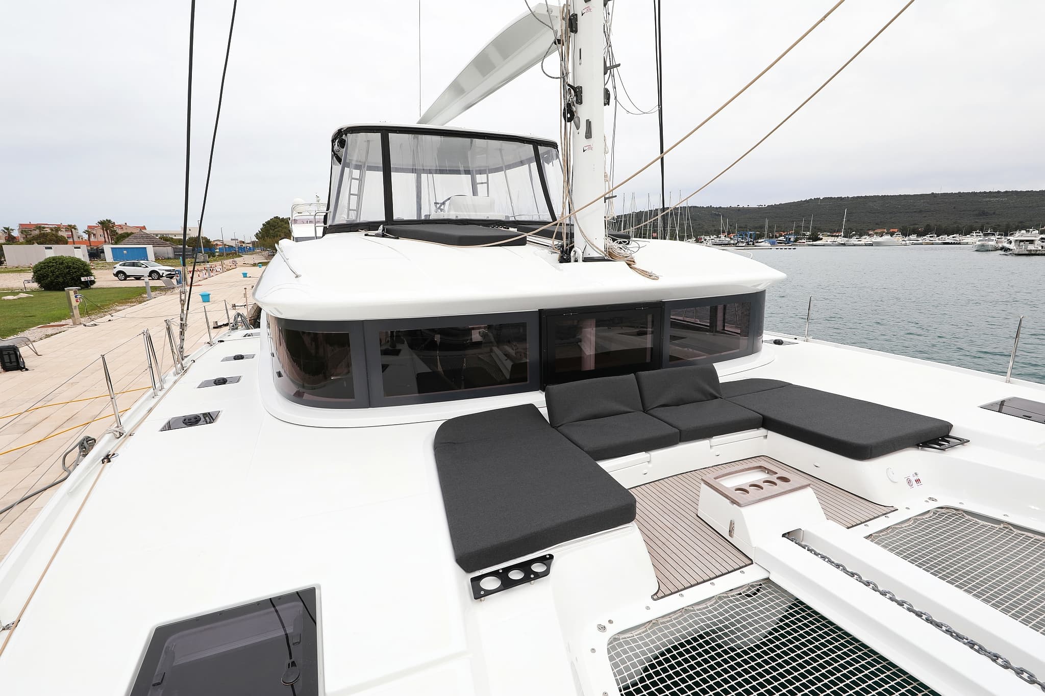 Lagoon 51 - photo 63