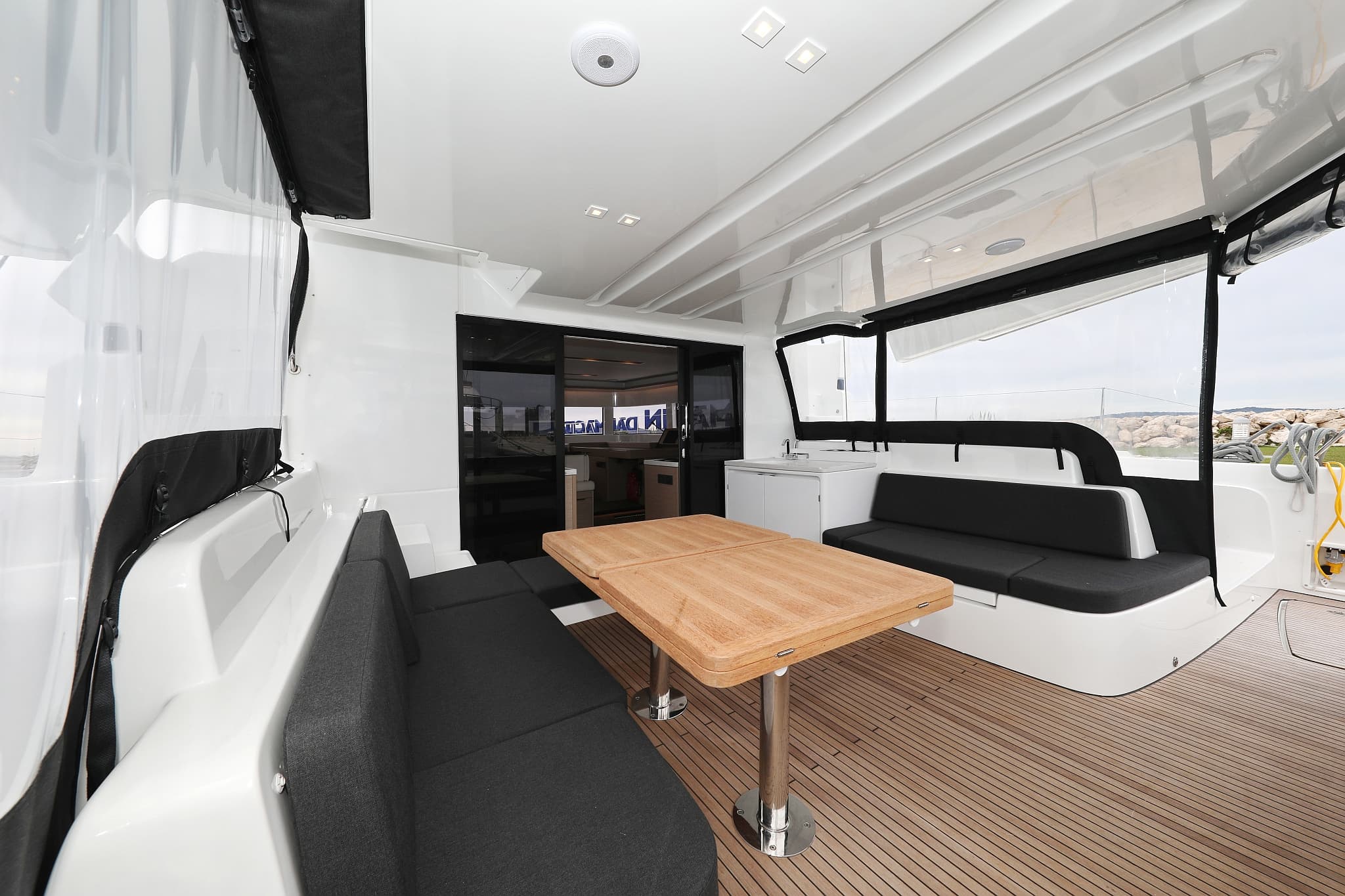 Lagoon 51 - photo 93