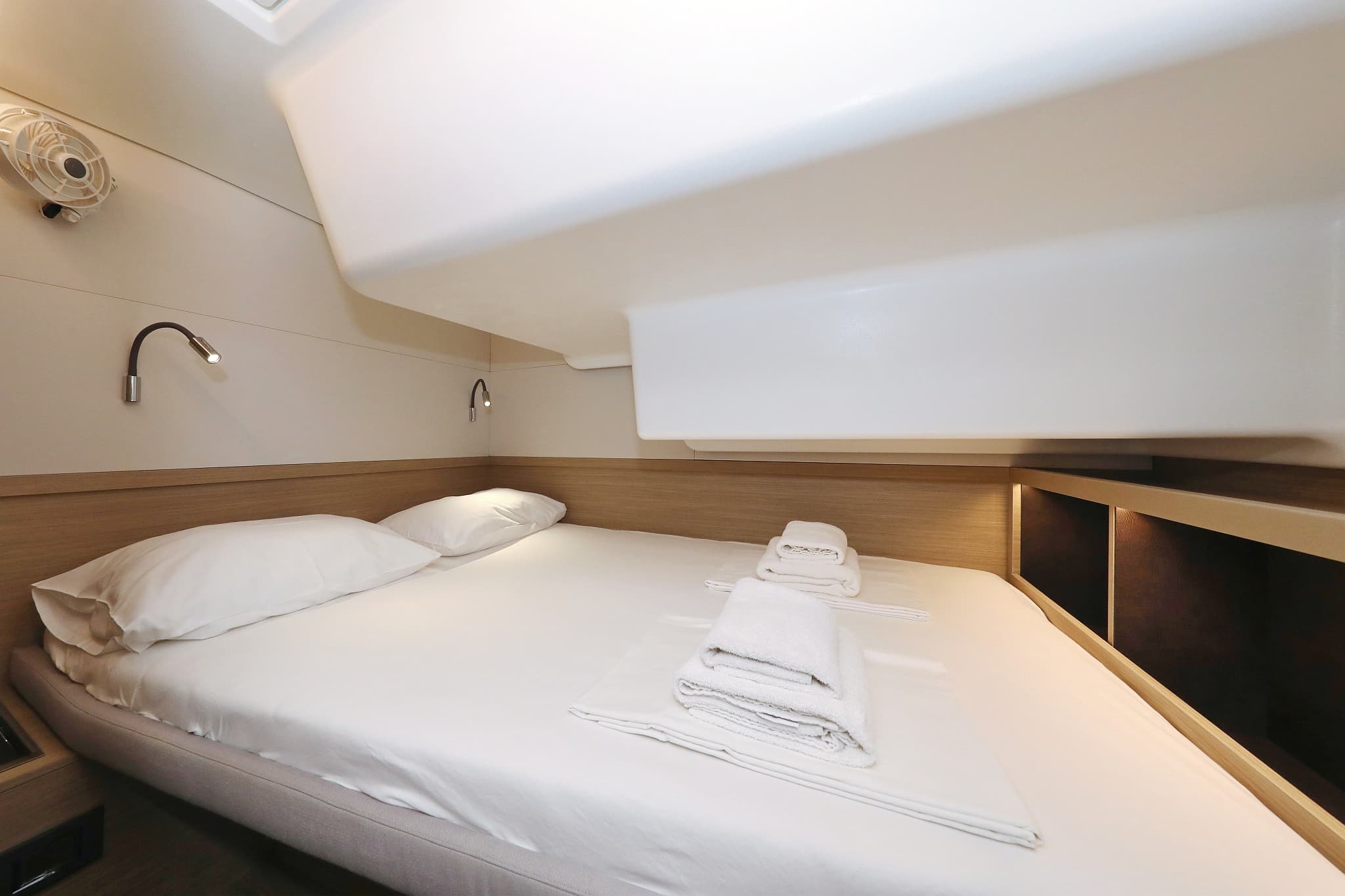 Lagoon 51 - photo 50