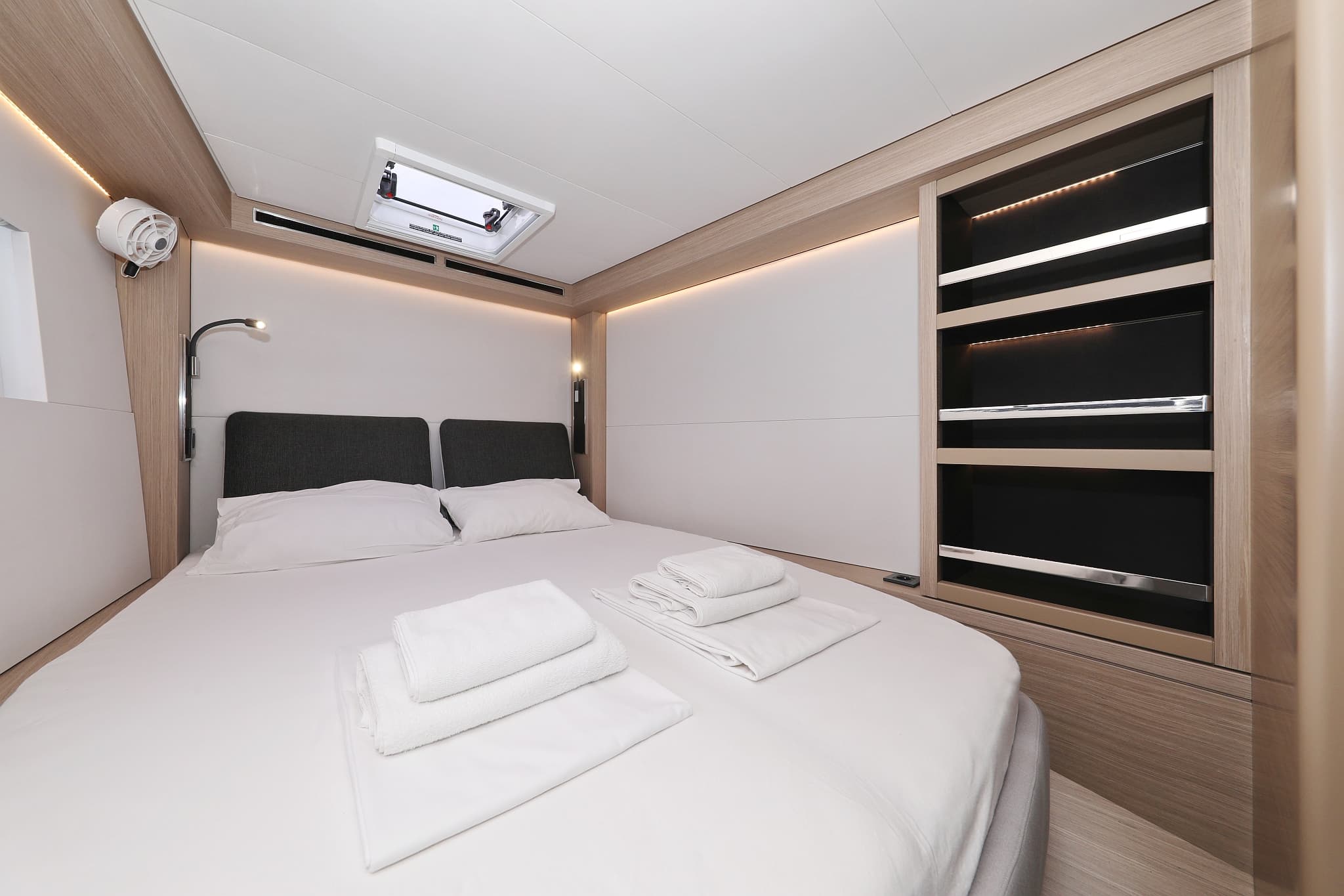 Lagoon 51 - photo 14