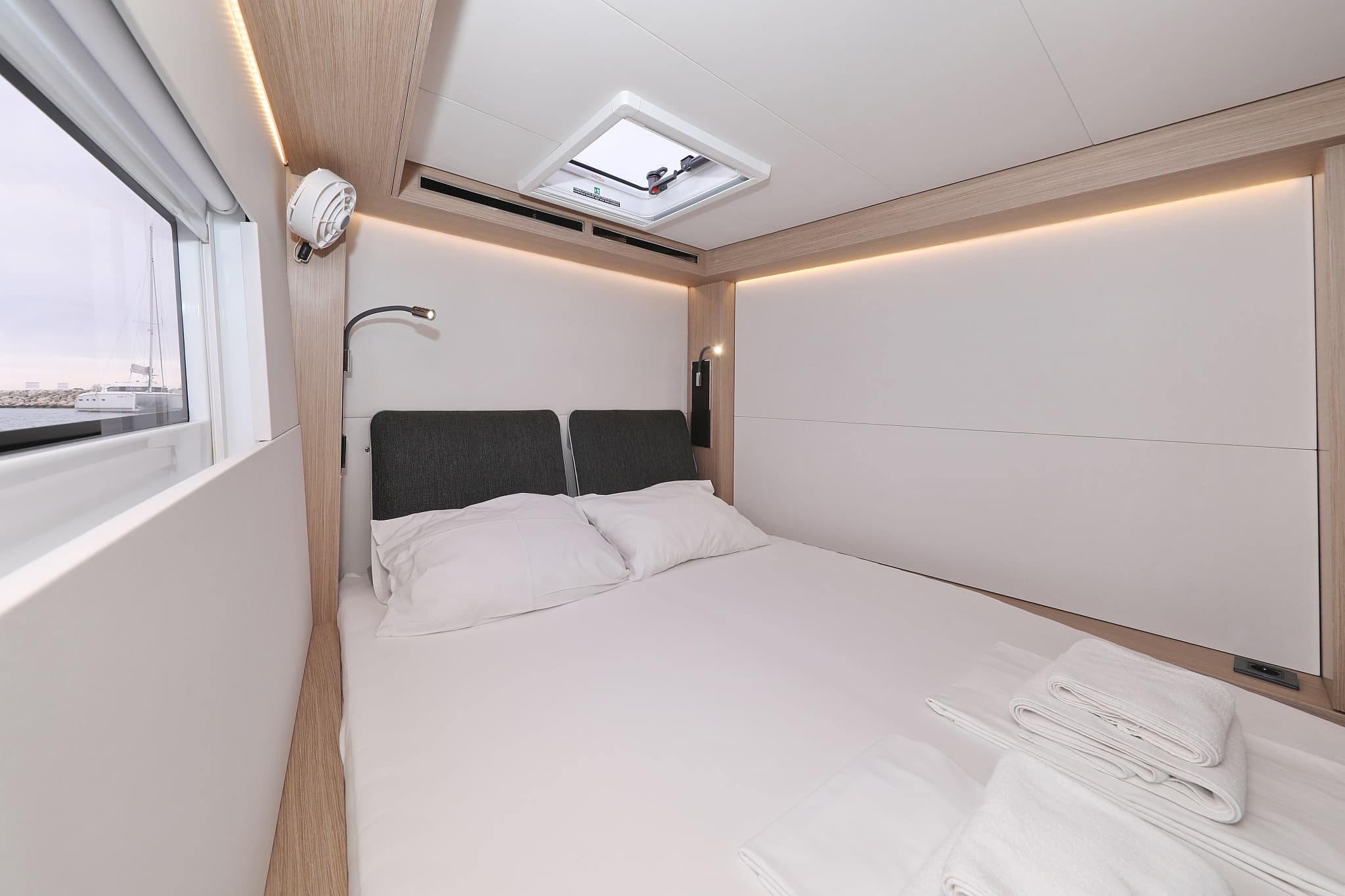 Lagoon 51 - photo 86