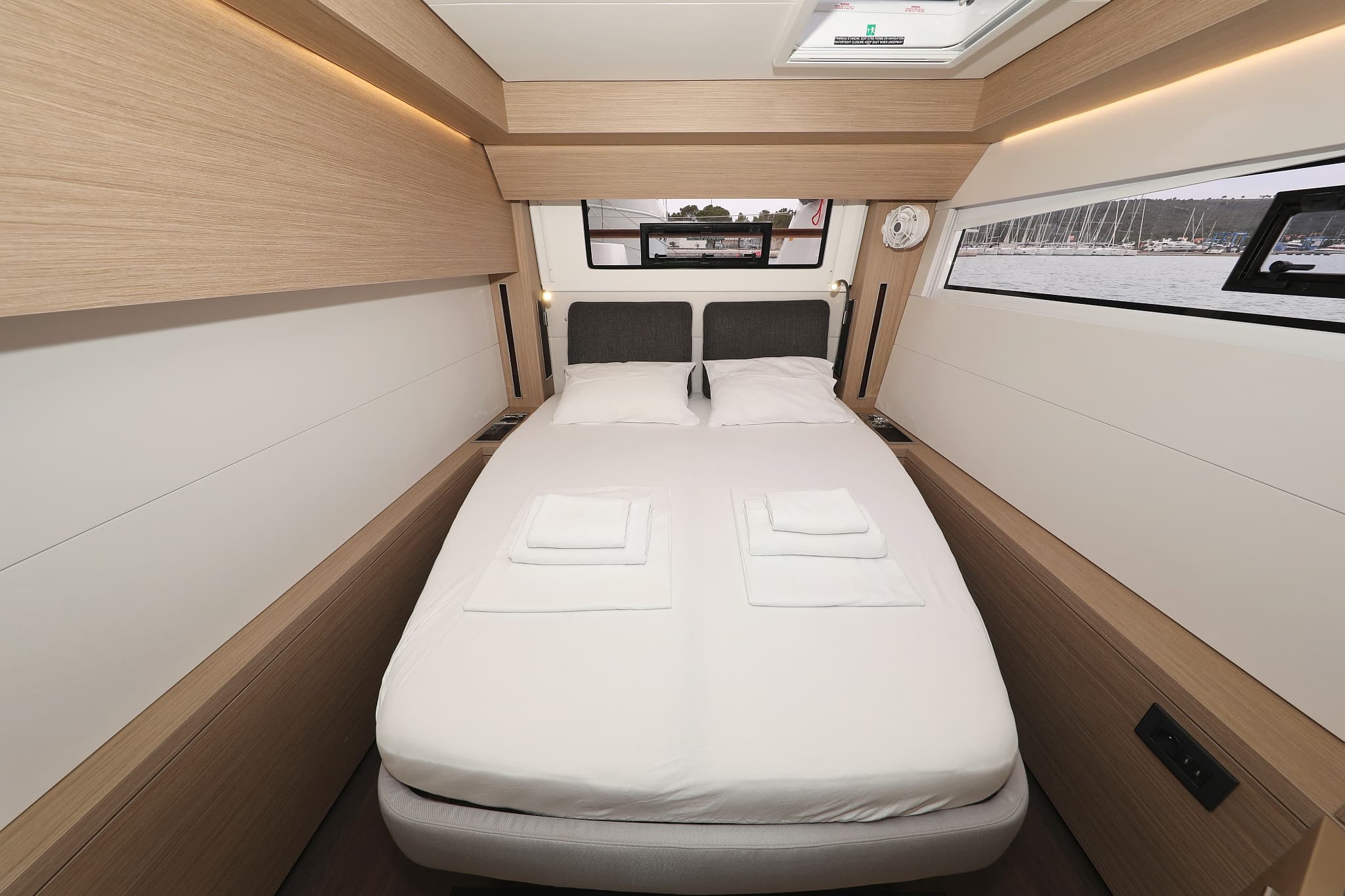 Lagoon 51 - photo 10