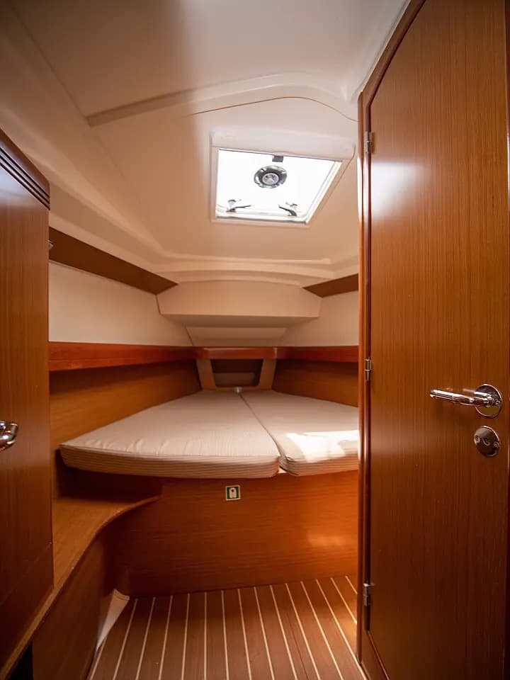 Sun Odyssey 42 i - photo 16