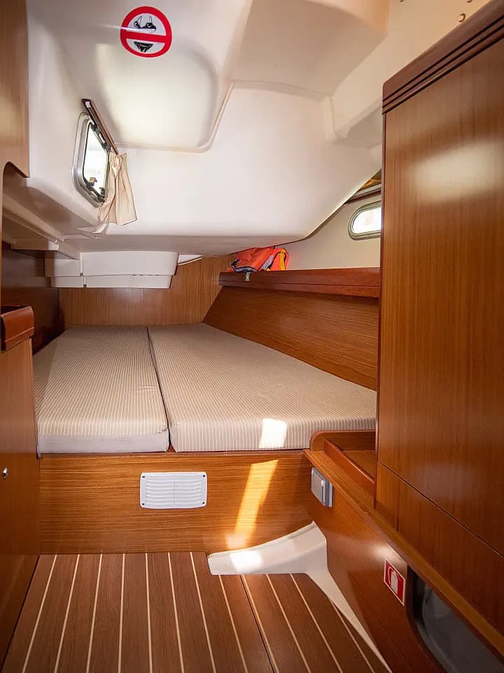 Sun Odyssey 42 i - photo 25