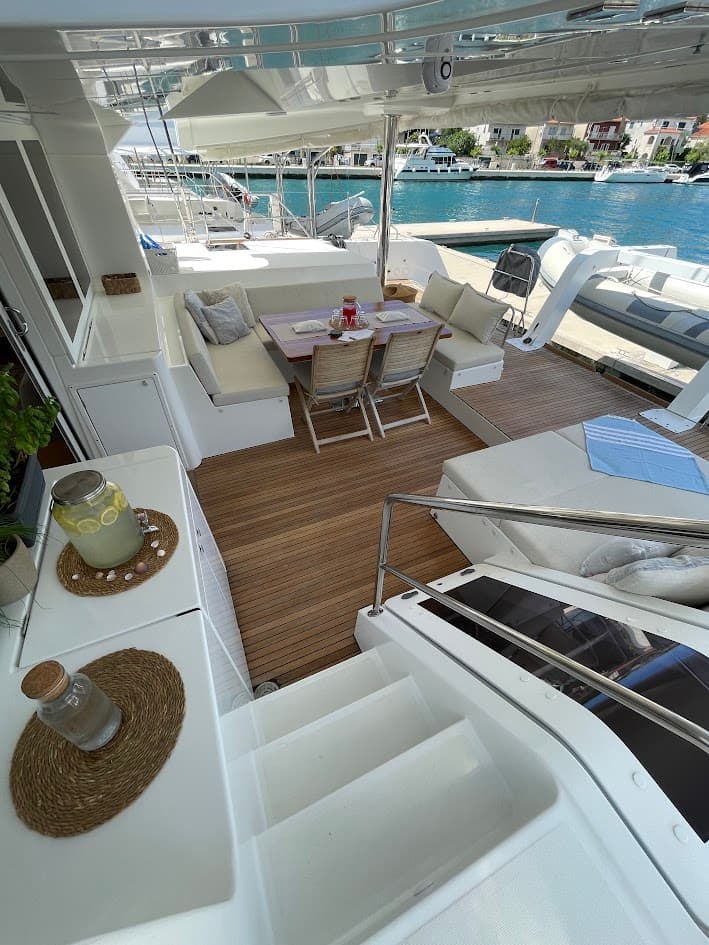 Lagoon 52F - photo 21