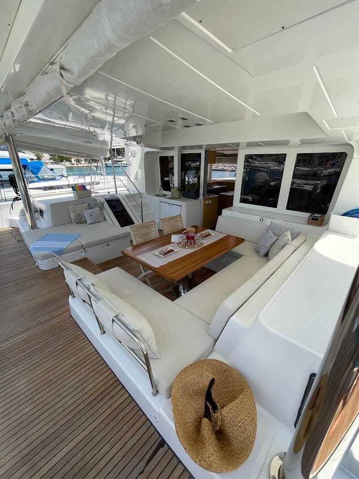 Lagoon 52F - photo 23