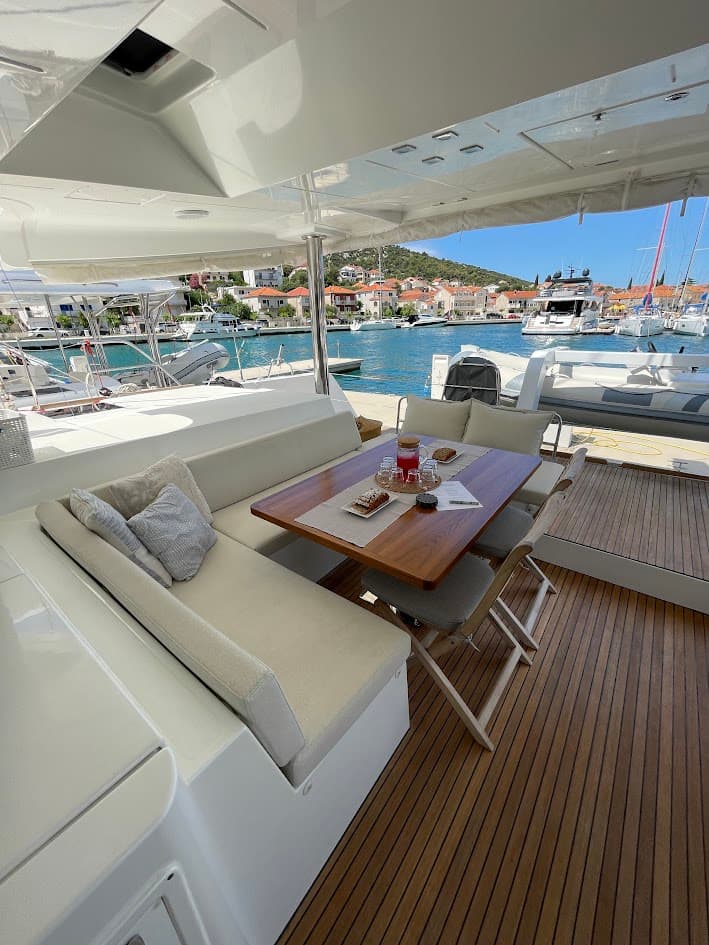 Lagoon 52F - photo 25