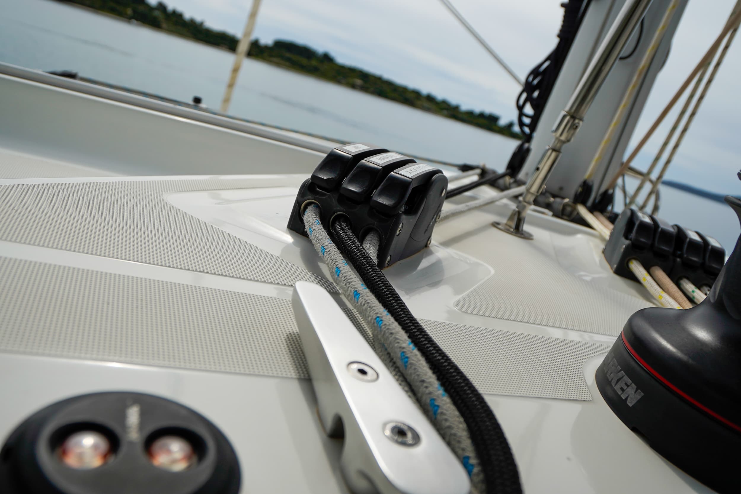 Lagoon 42 - photo 32