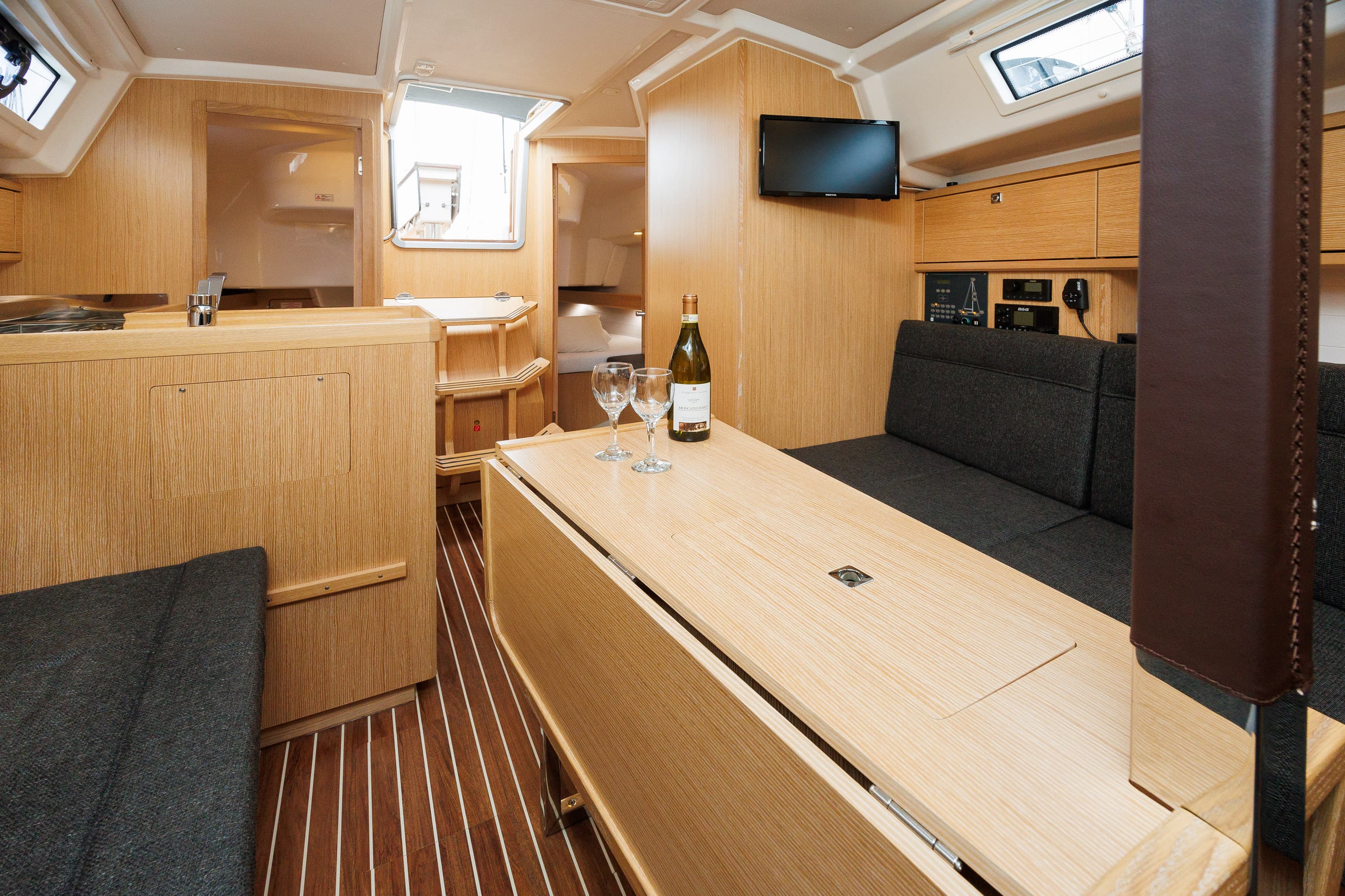 Bavaria Cruiser 34 Style - photo 9