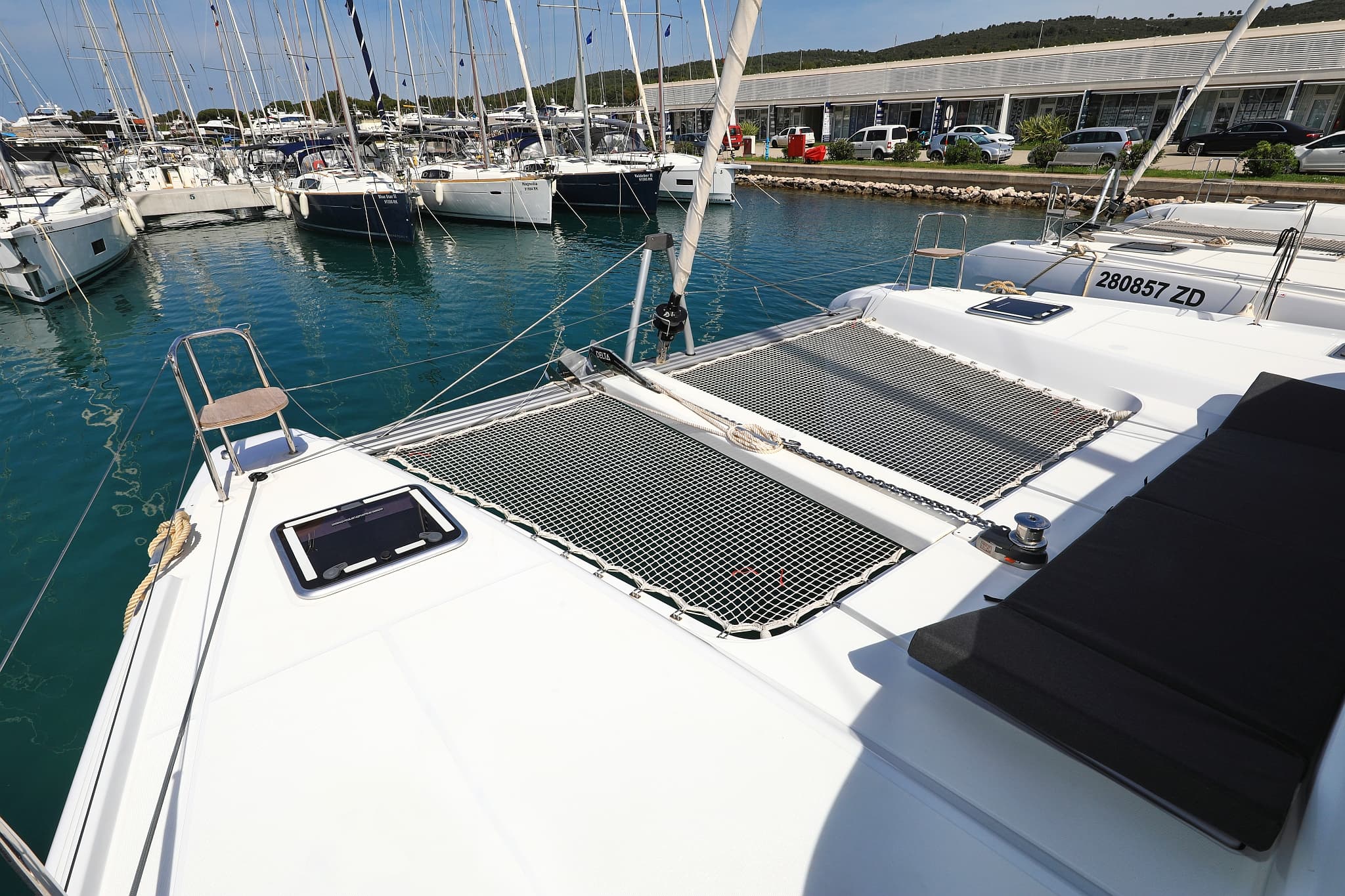 Lagoon 42 - photo 82