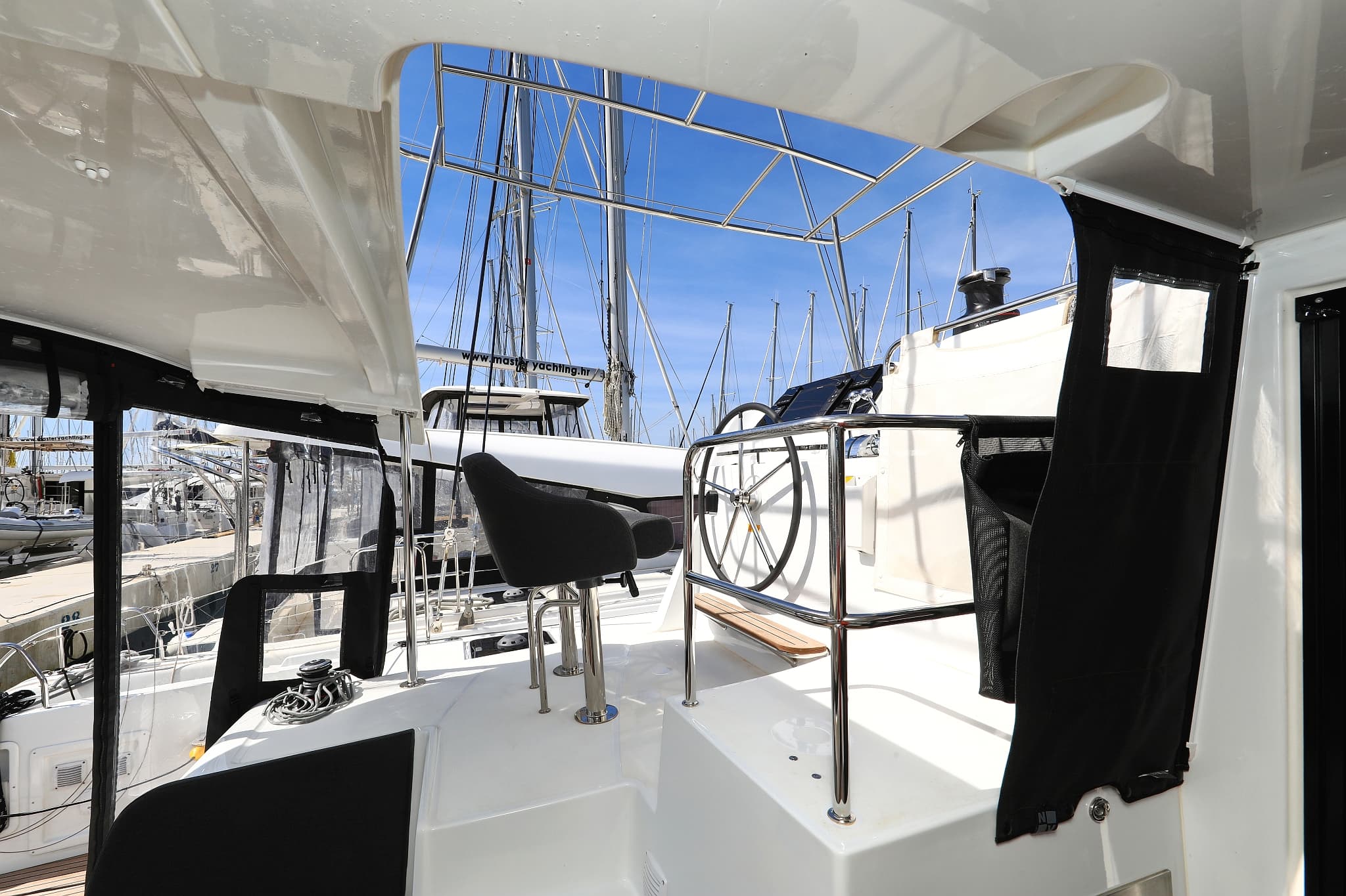 Lagoon 42 - photo 34