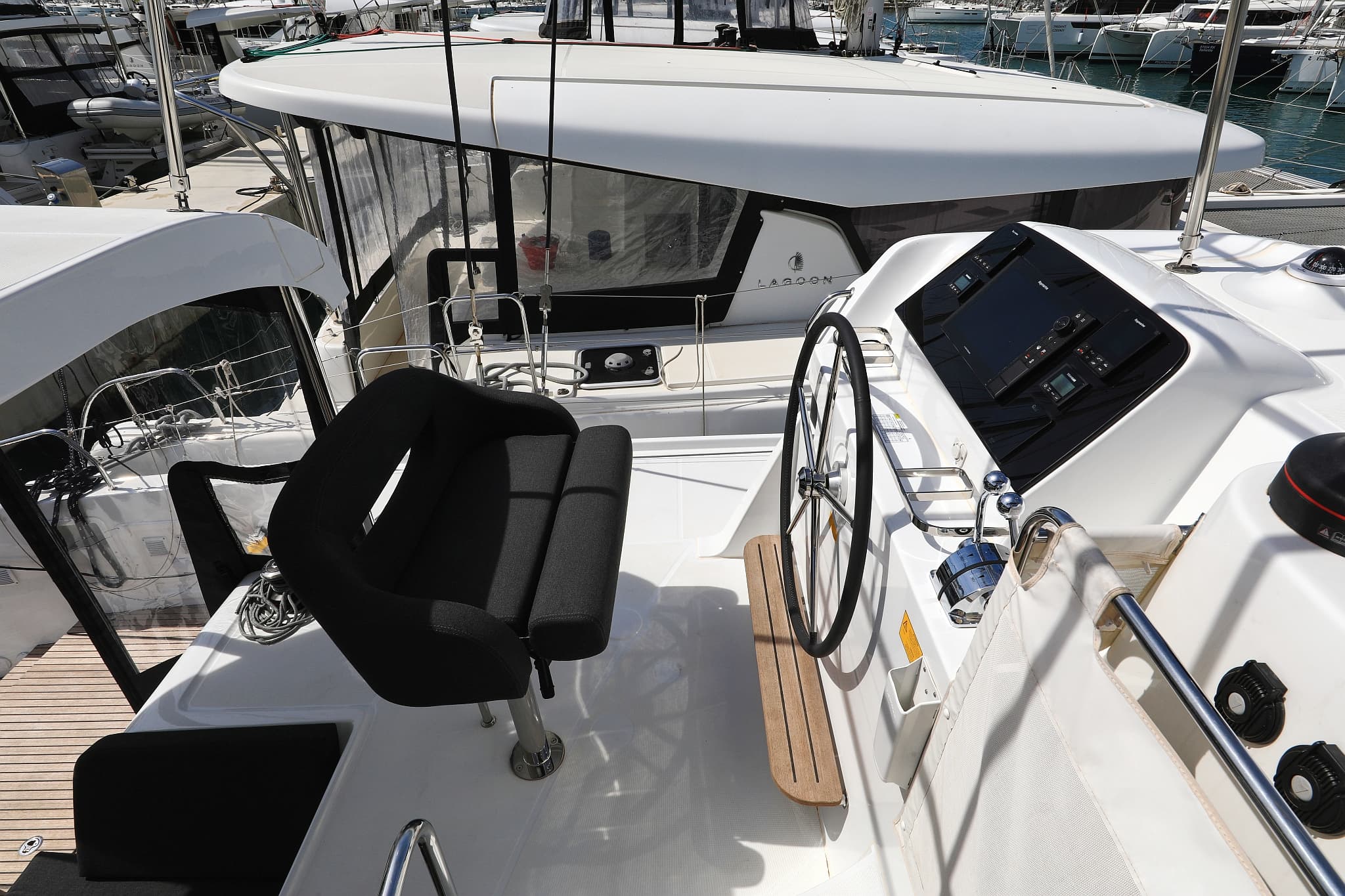 Lagoon 42 - photo 40