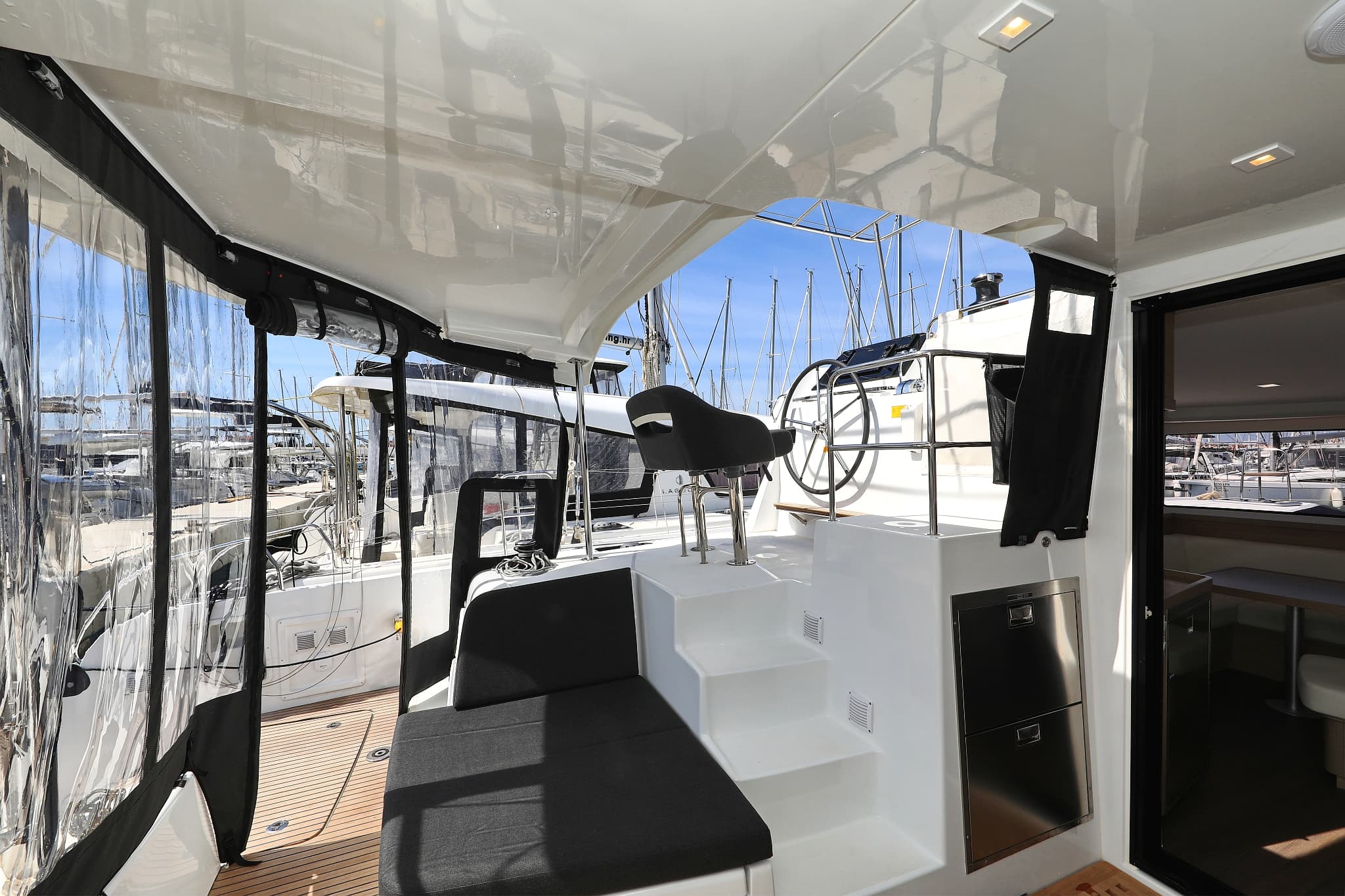 Lagoon 42 - photo 84