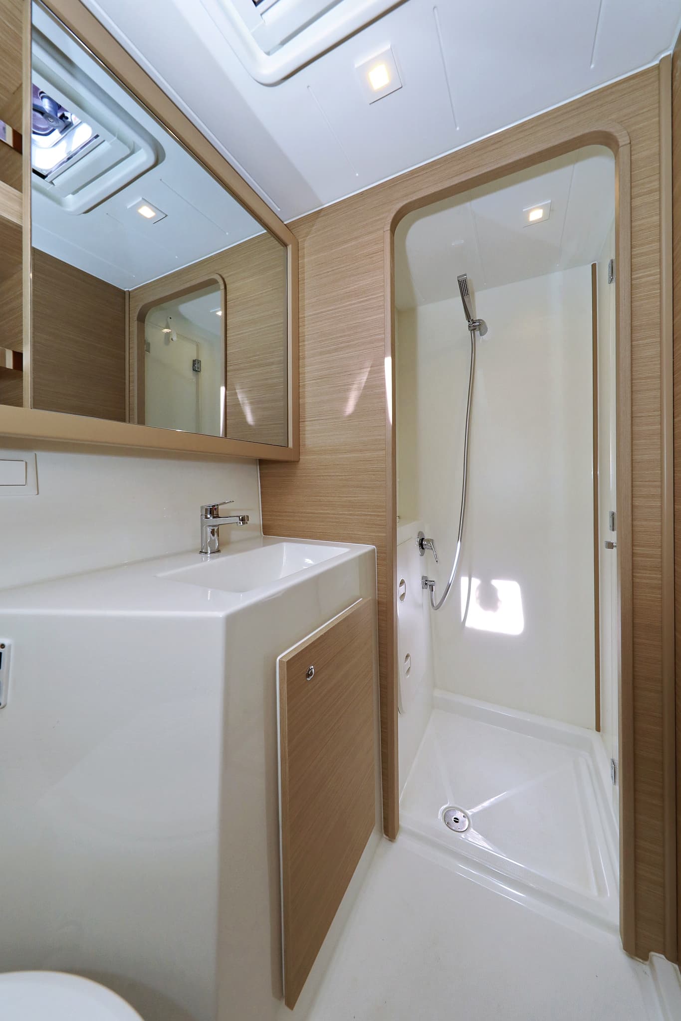 Lagoon 42 - photo 83