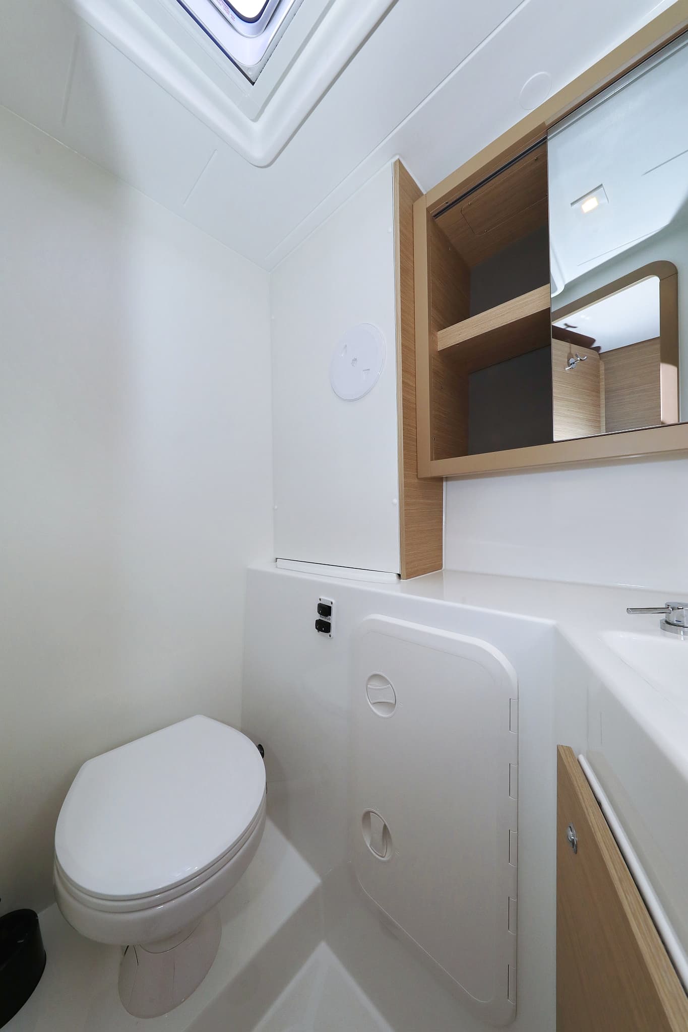 Lagoon 42 - photo 26