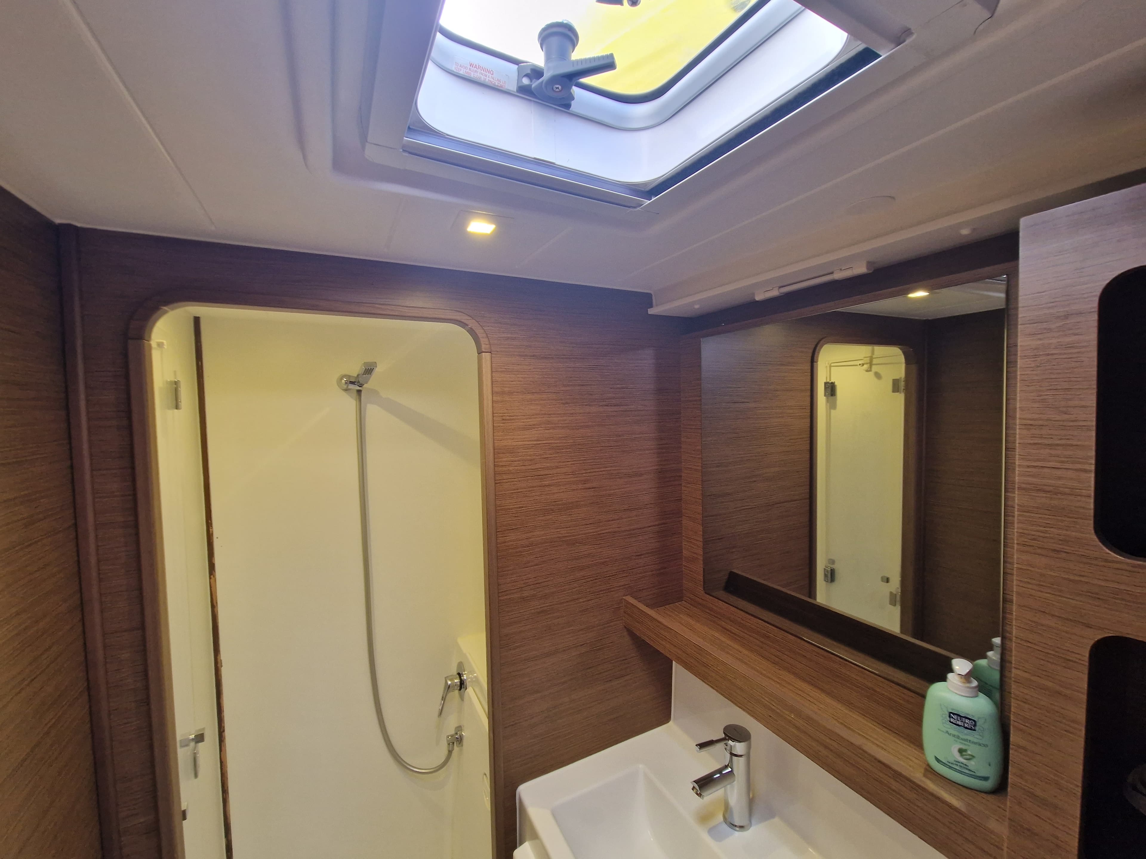 Lagoon 42 - photo 22