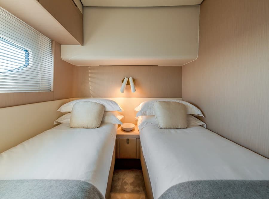 Azimut 68 S - photo 18