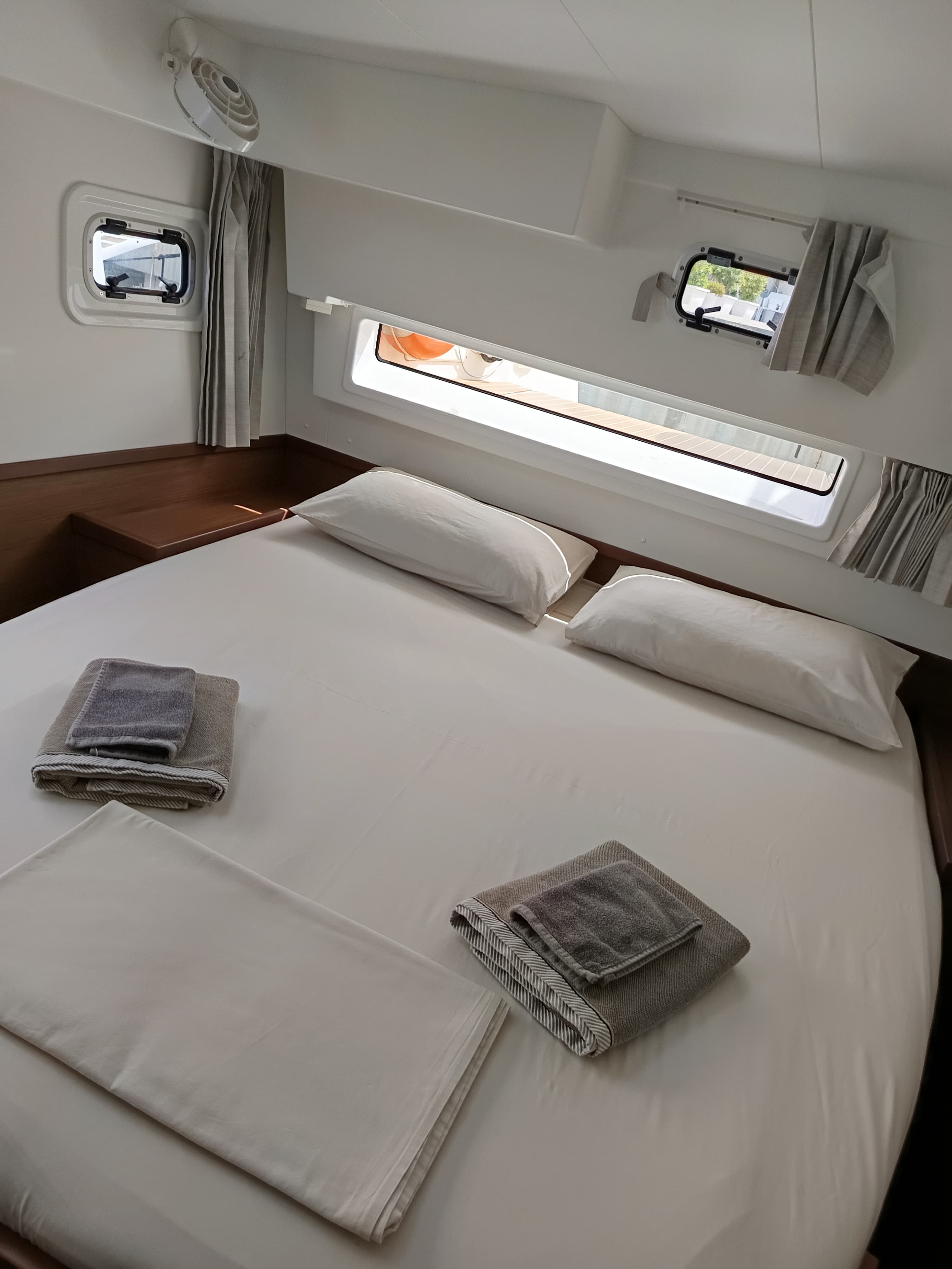 Lagoon 42 - photo 47