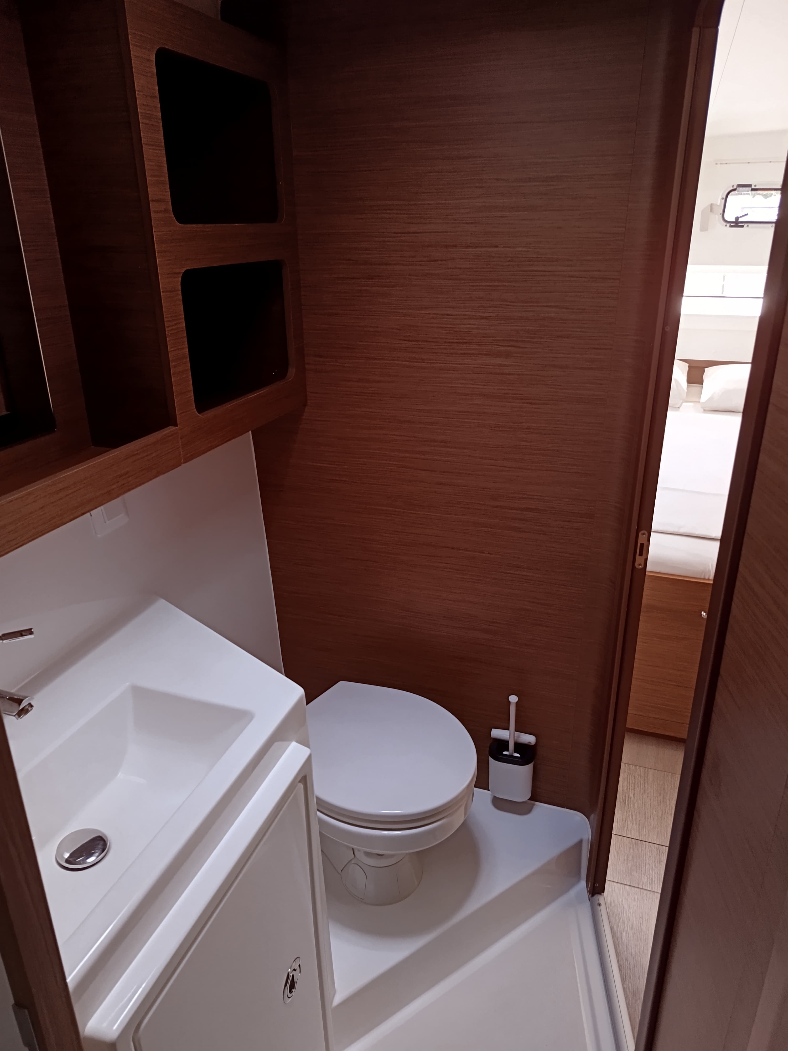 Lagoon 42 - photo 111