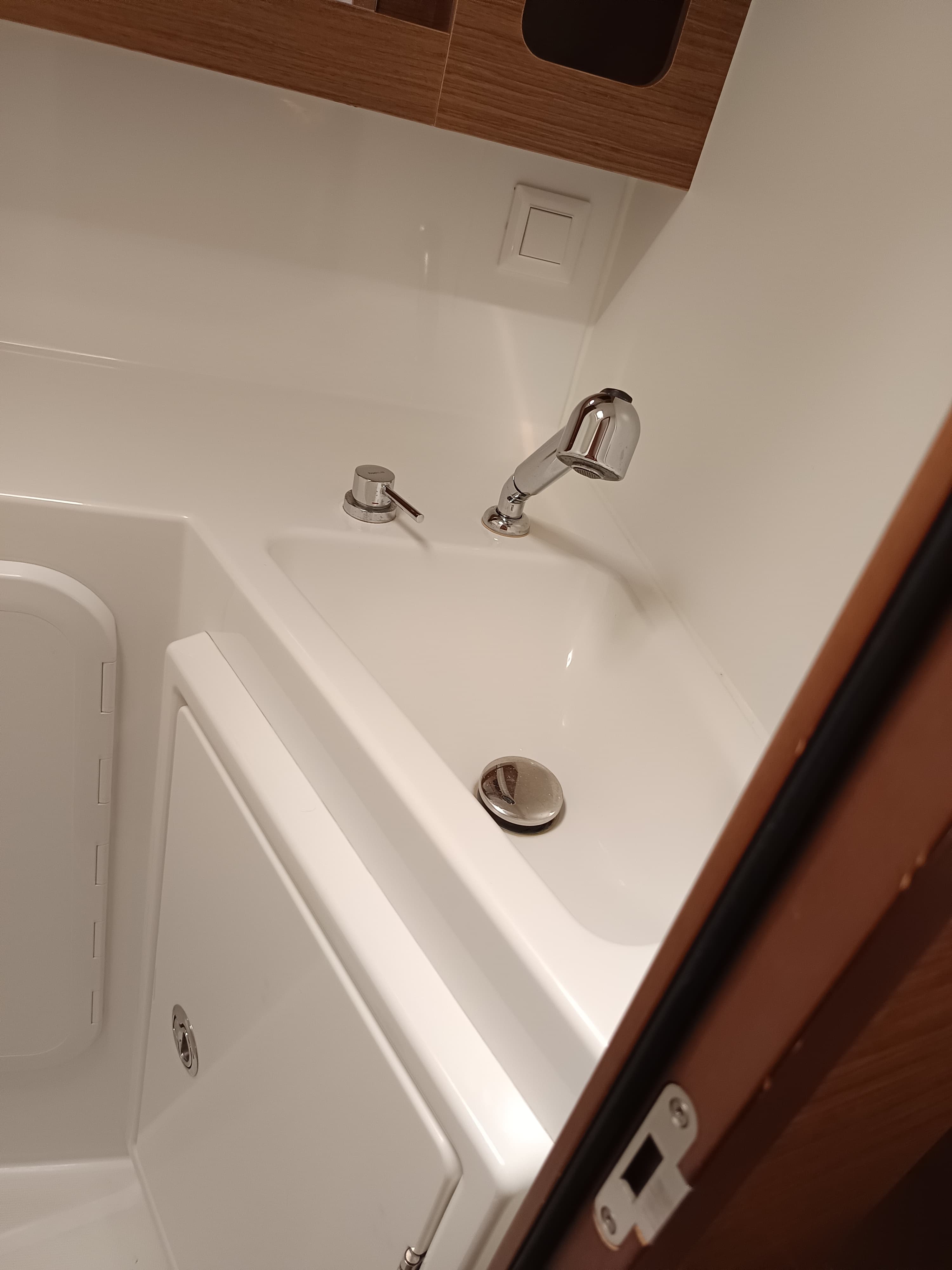 Lagoon 42 - photo 17