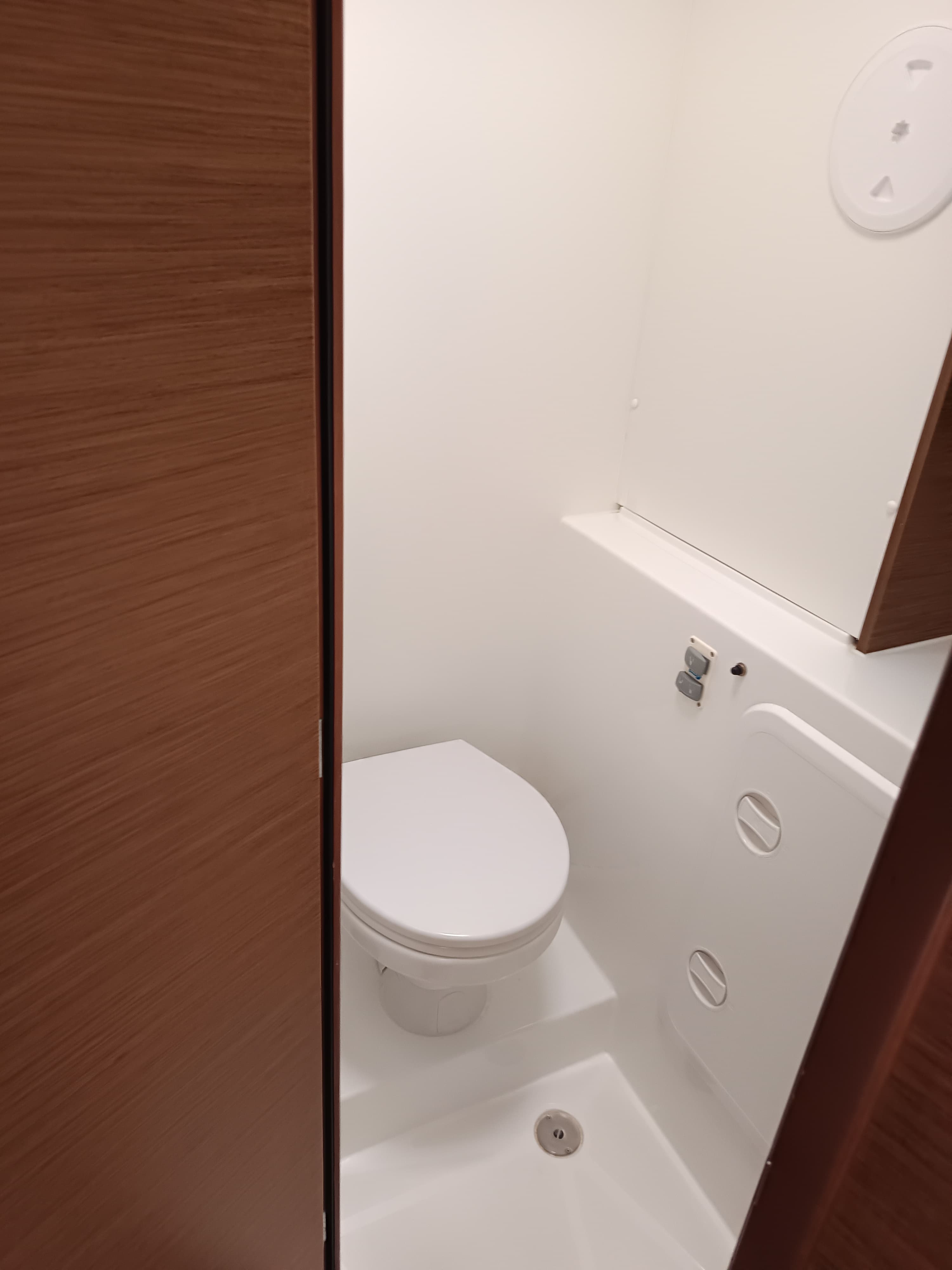 Lagoon 42 - photo 12