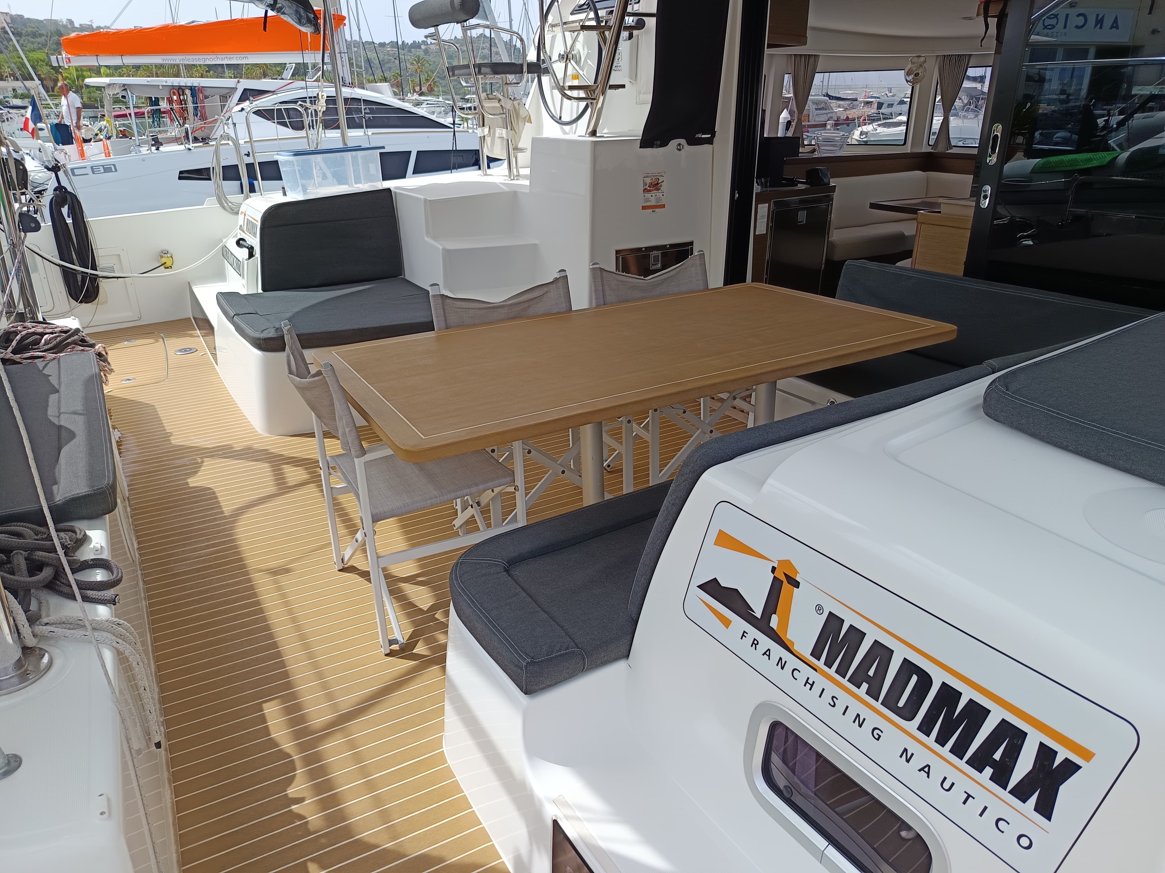 Lagoon 42 - photo 45