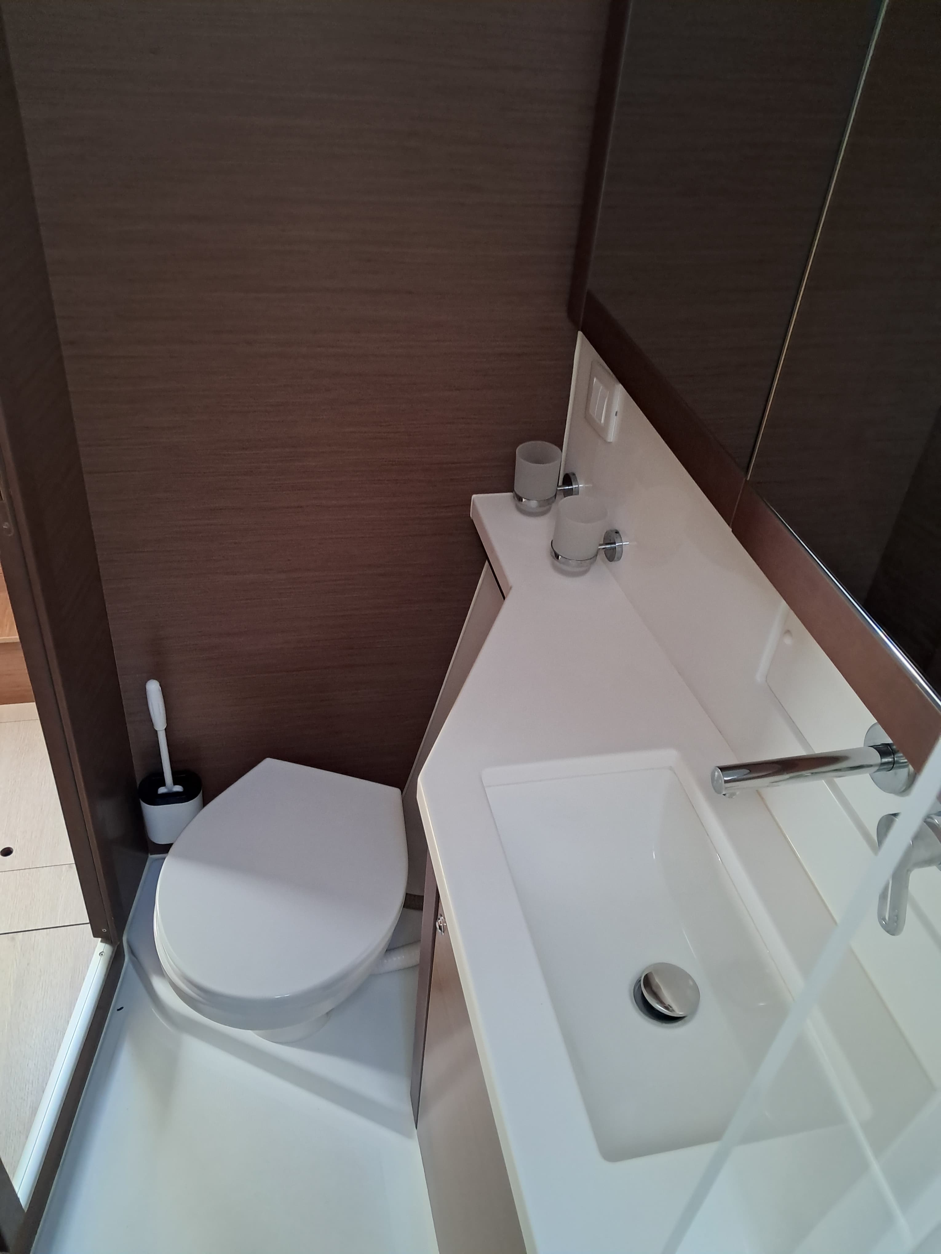 Lagoon 450 Fly - photo 15