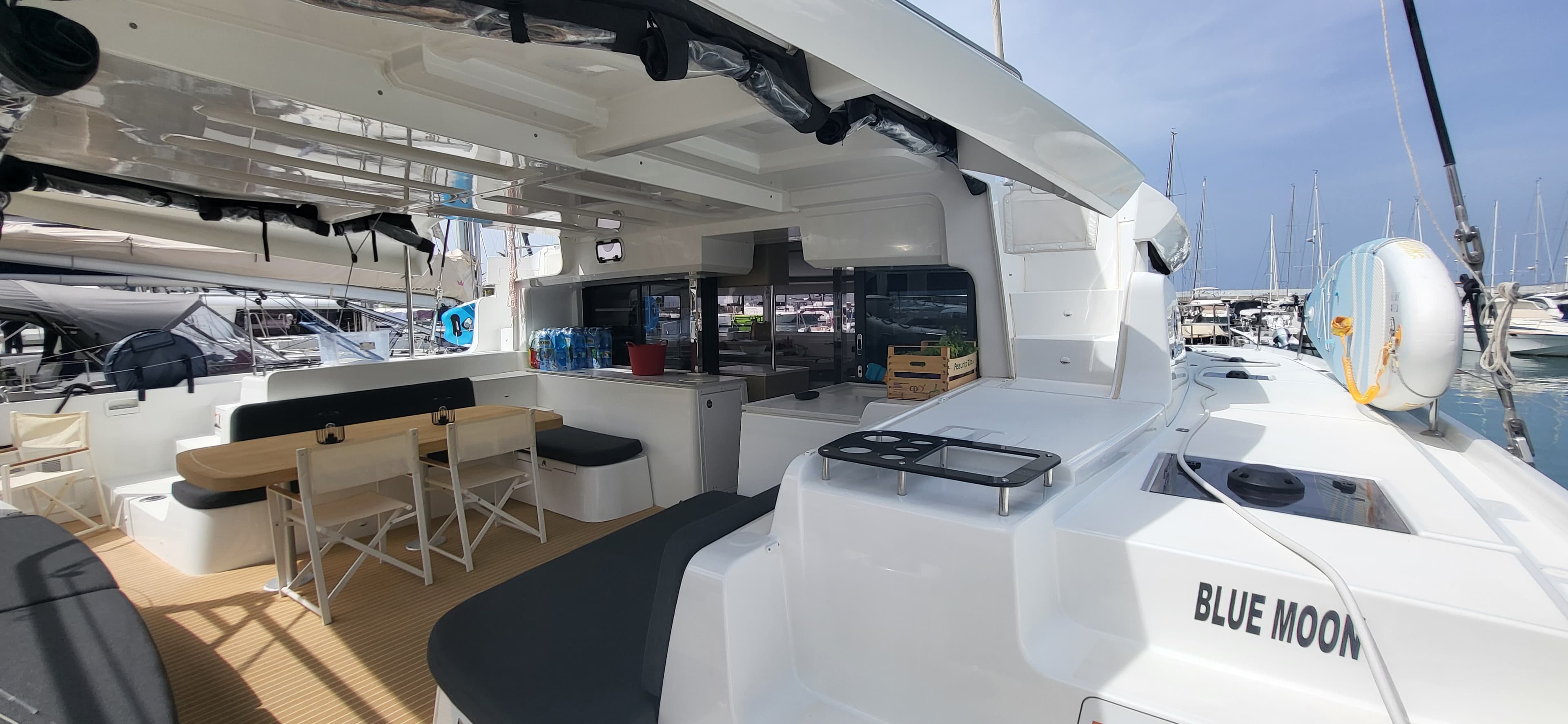 Lagoon 46  - photo 61