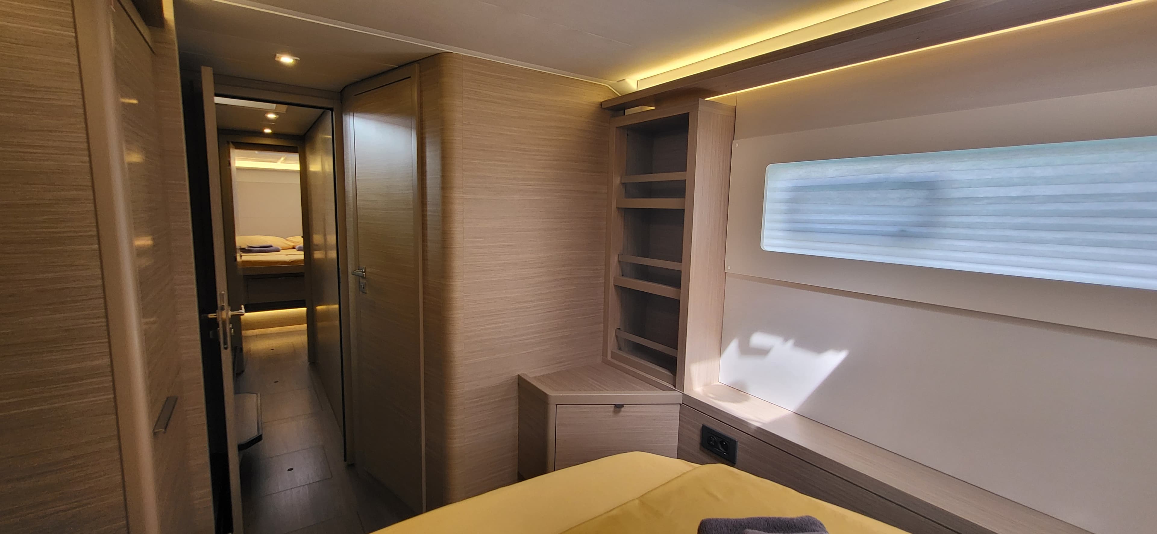 Lagoon 46  - photo 7