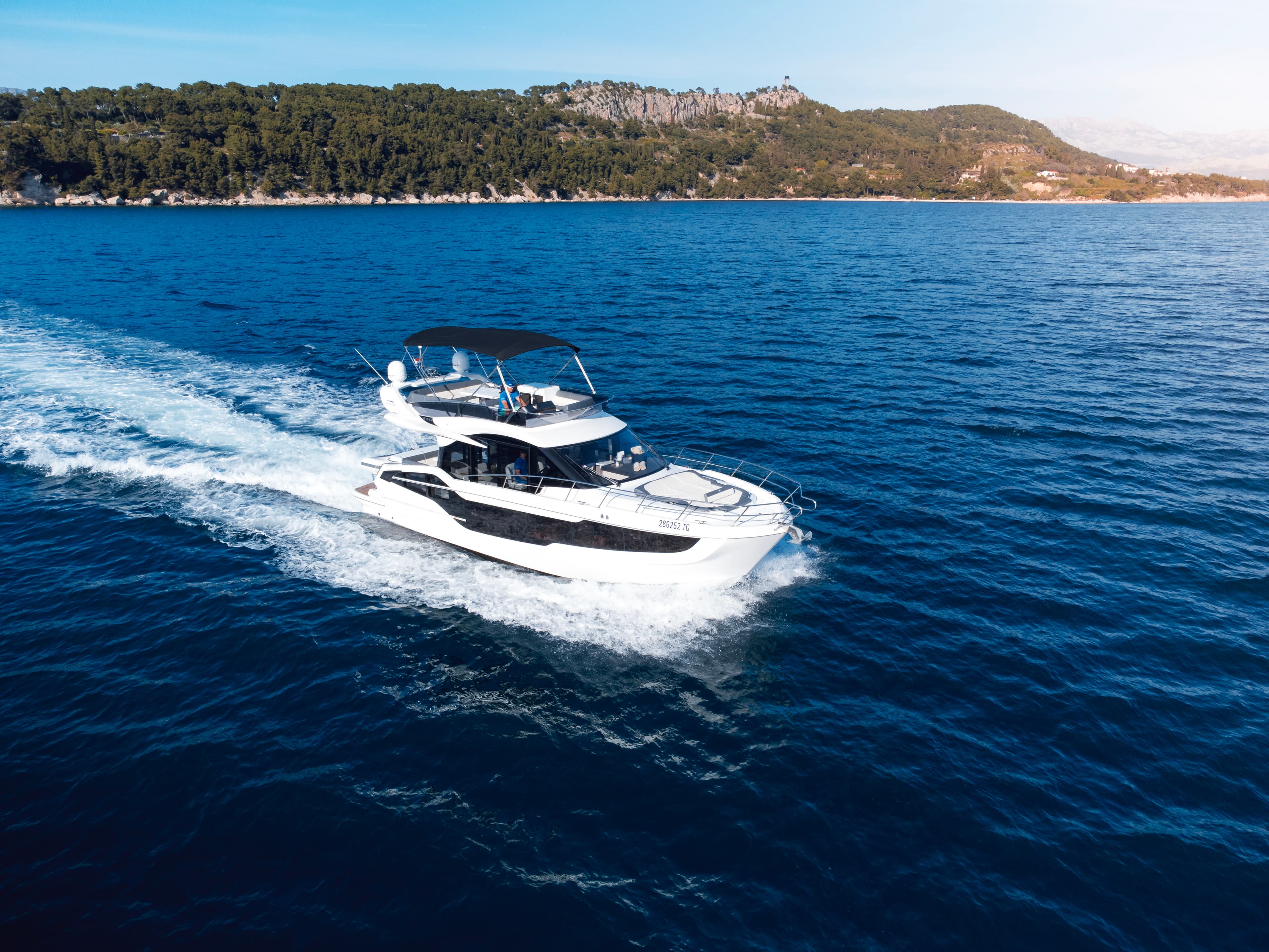 Galeon 440 Fly - photo 8