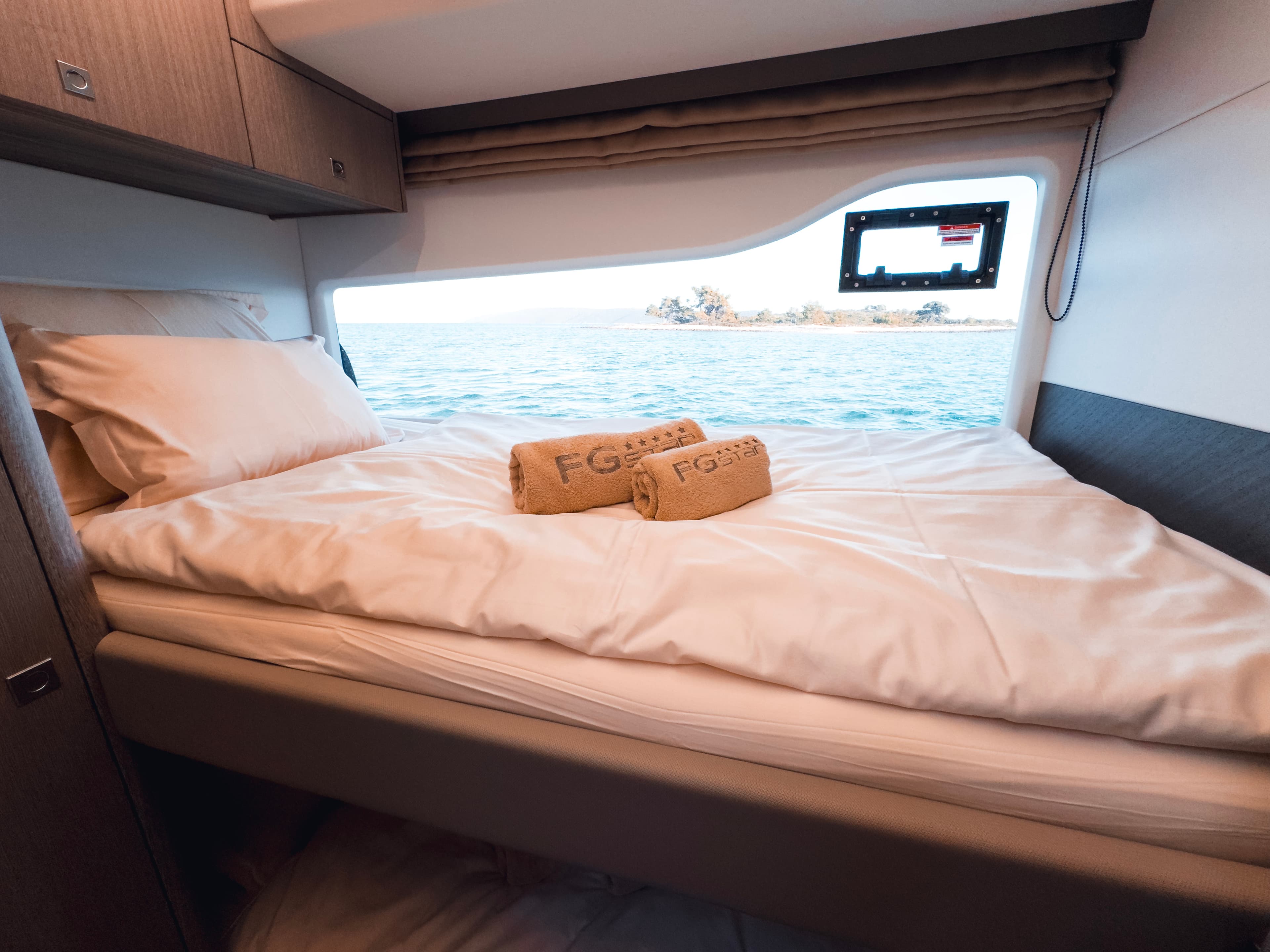 Galeon 440 Fly - photo 16